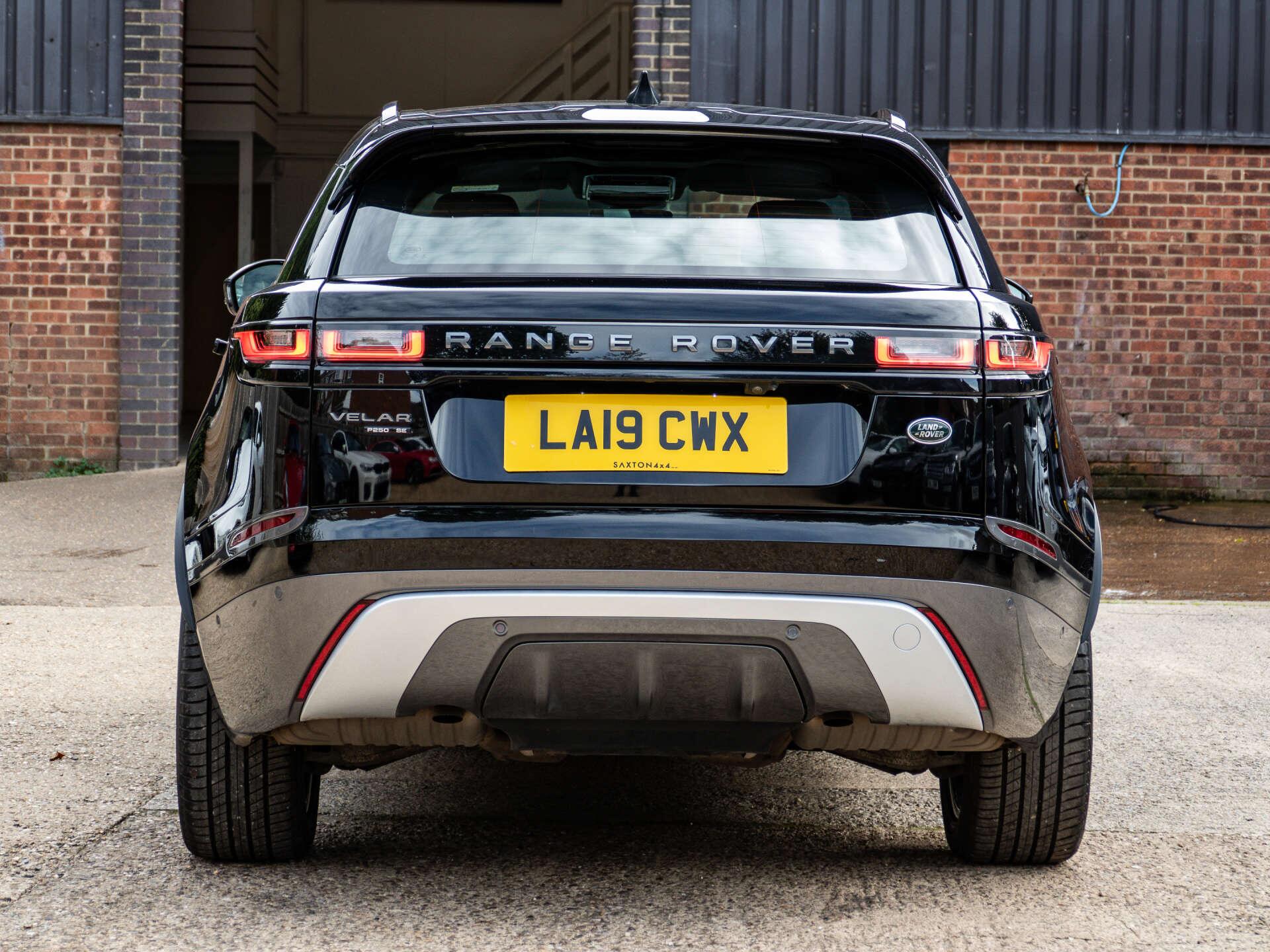 Land Rover Range Rover Velar view 16