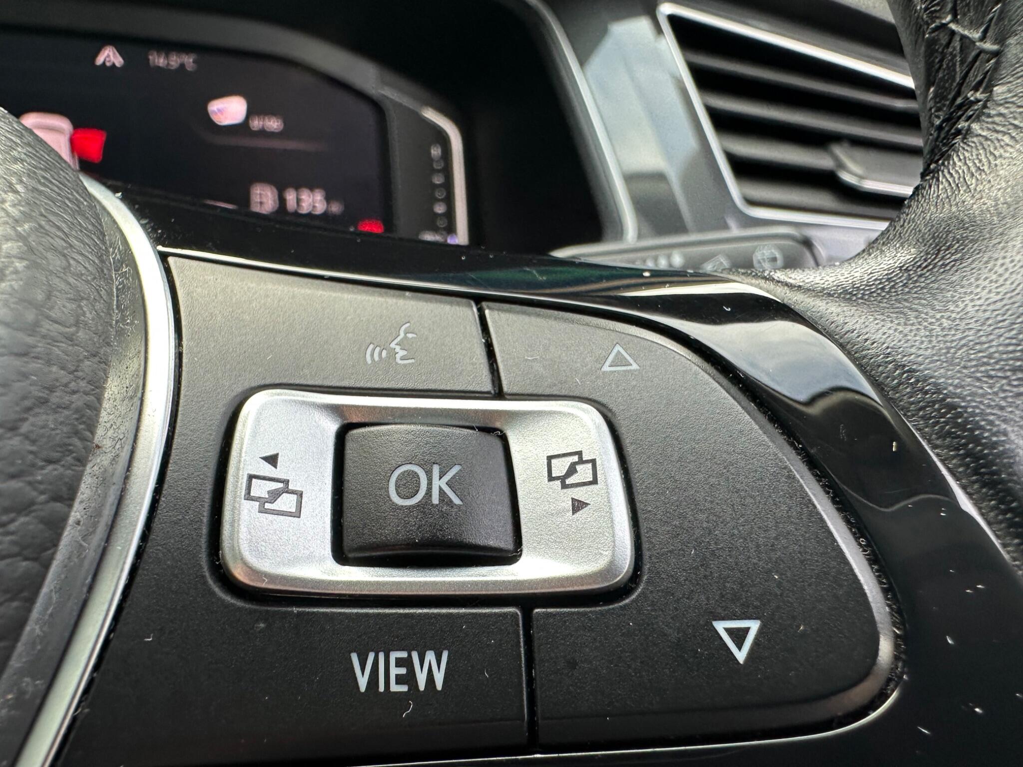 Volkswagen Tiguan view 11