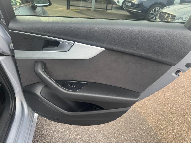 Audi A4 view 53