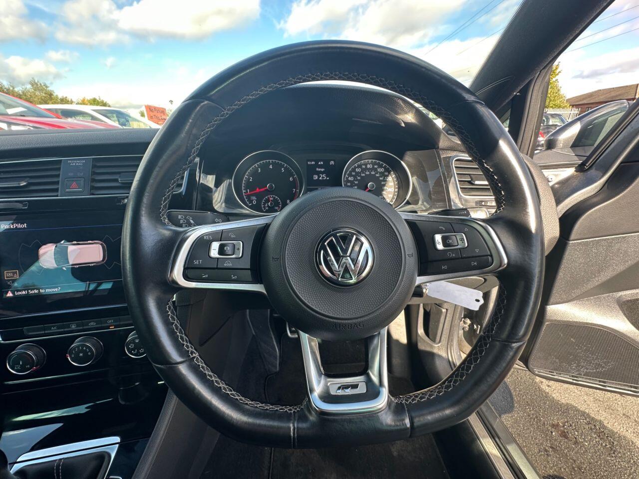 Volkswagen Golf view 41