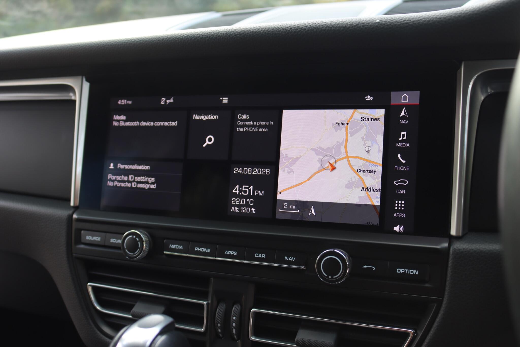 Porsche Macan view 41