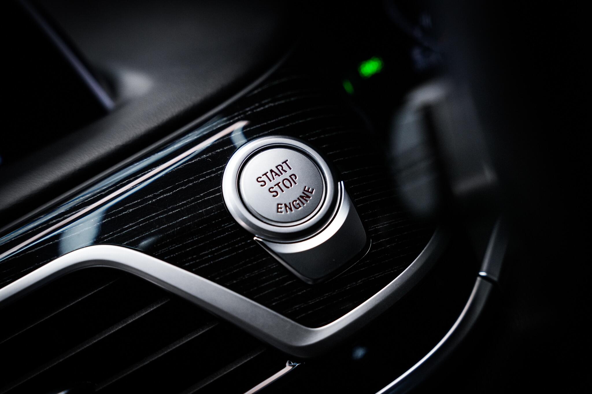 BMW 7 Series view 40