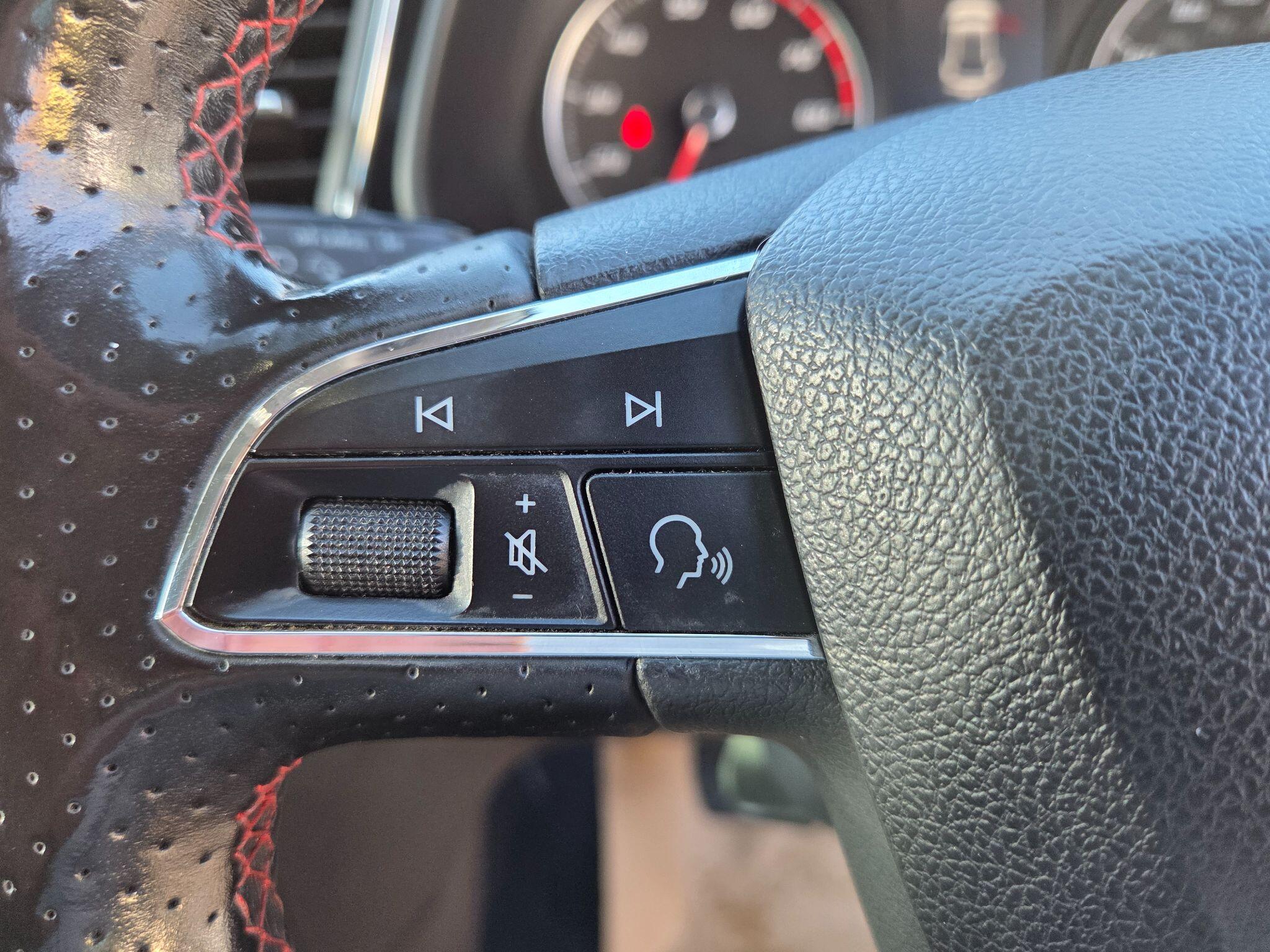 2019 SEAT Leon 1.5 TSI EVO FR Euro 6 (s/s) 5dr • 59,943 miles image 14