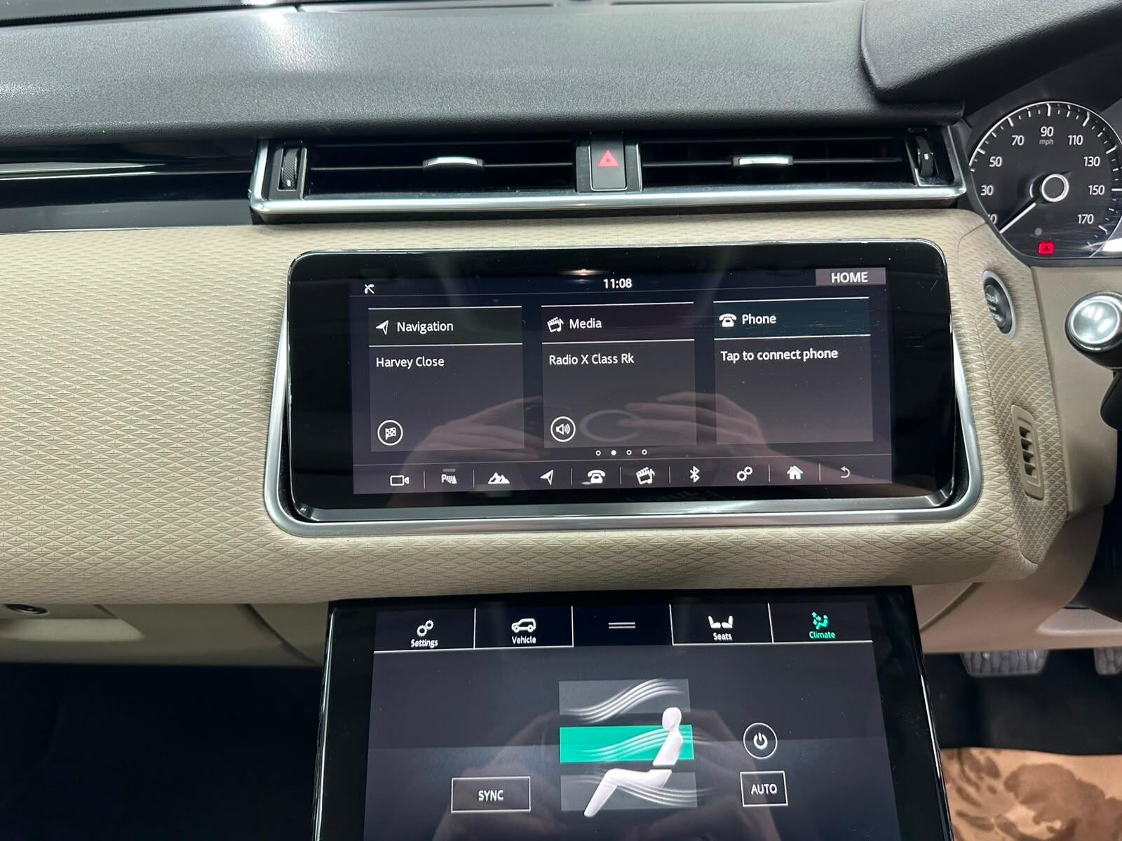 Land Rover Range Rover Velar view 37
