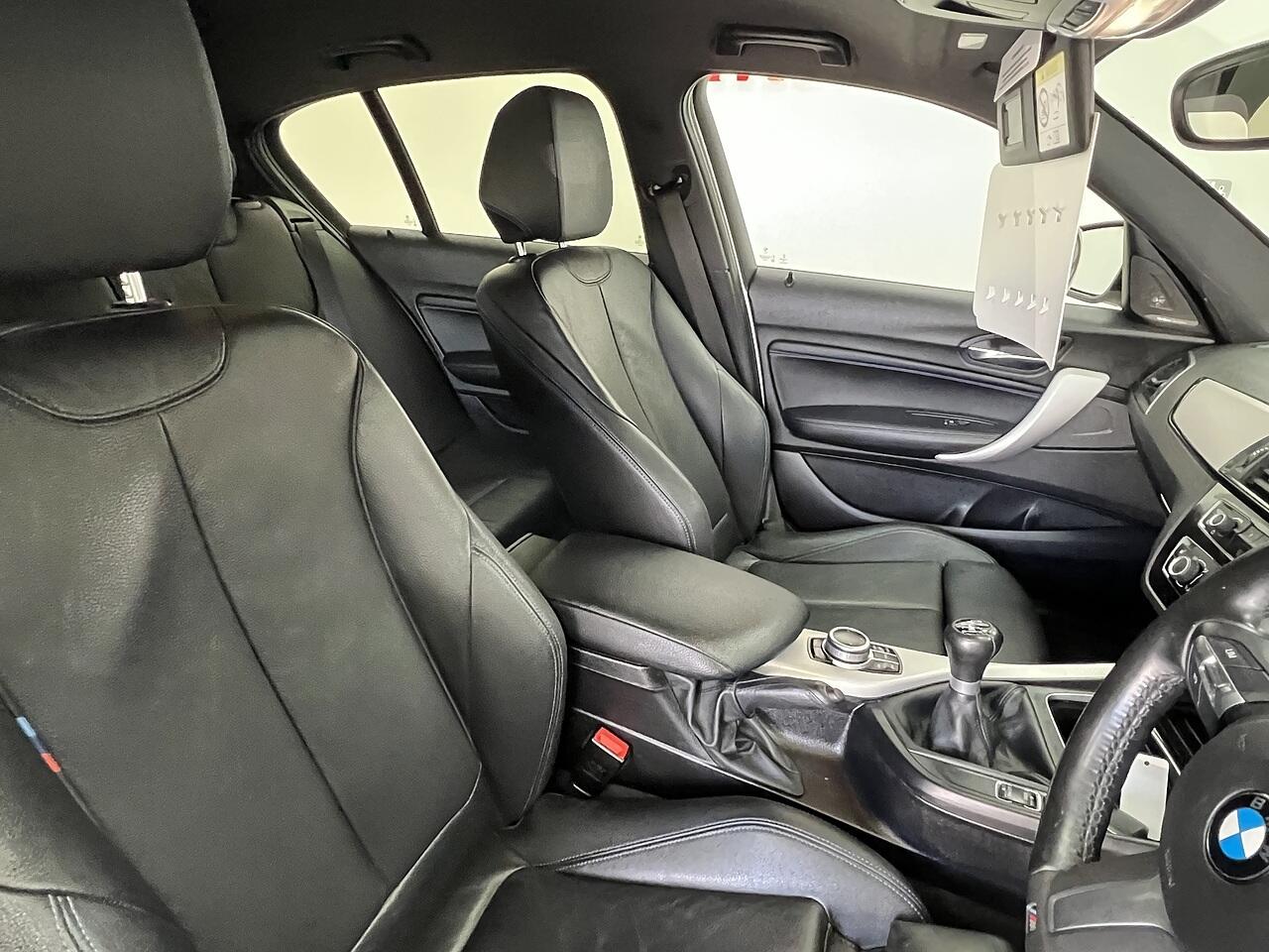 BMW 1 Series view 15