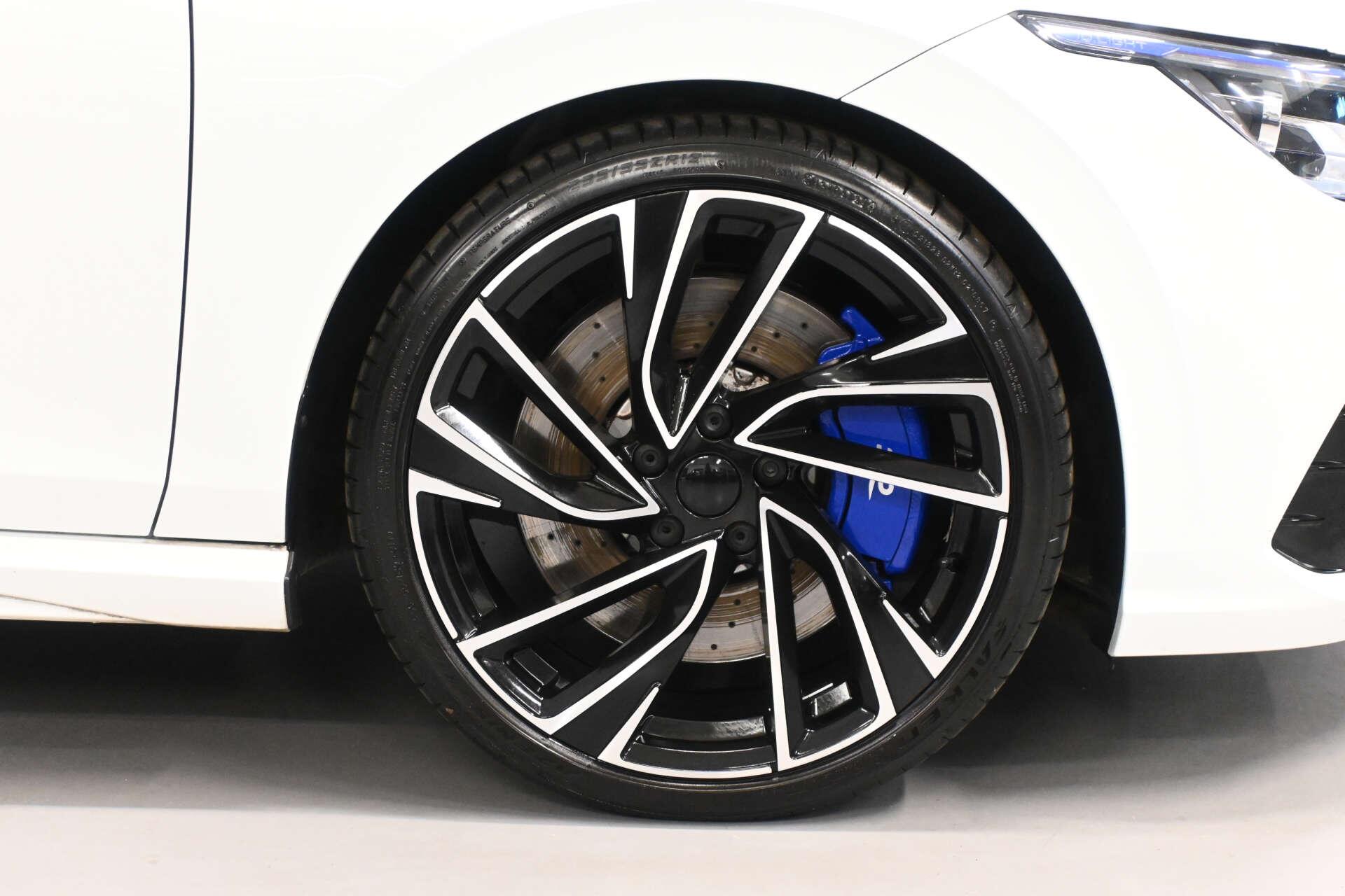Volkswagen Golf view 58