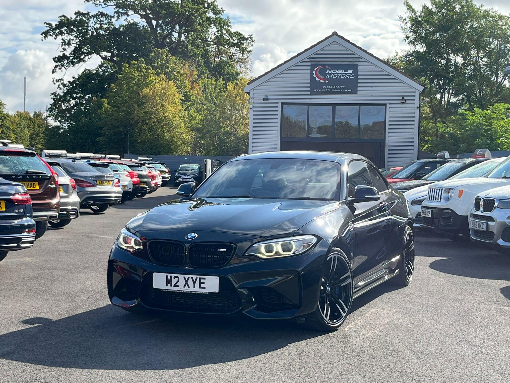 BMW M2 view 3