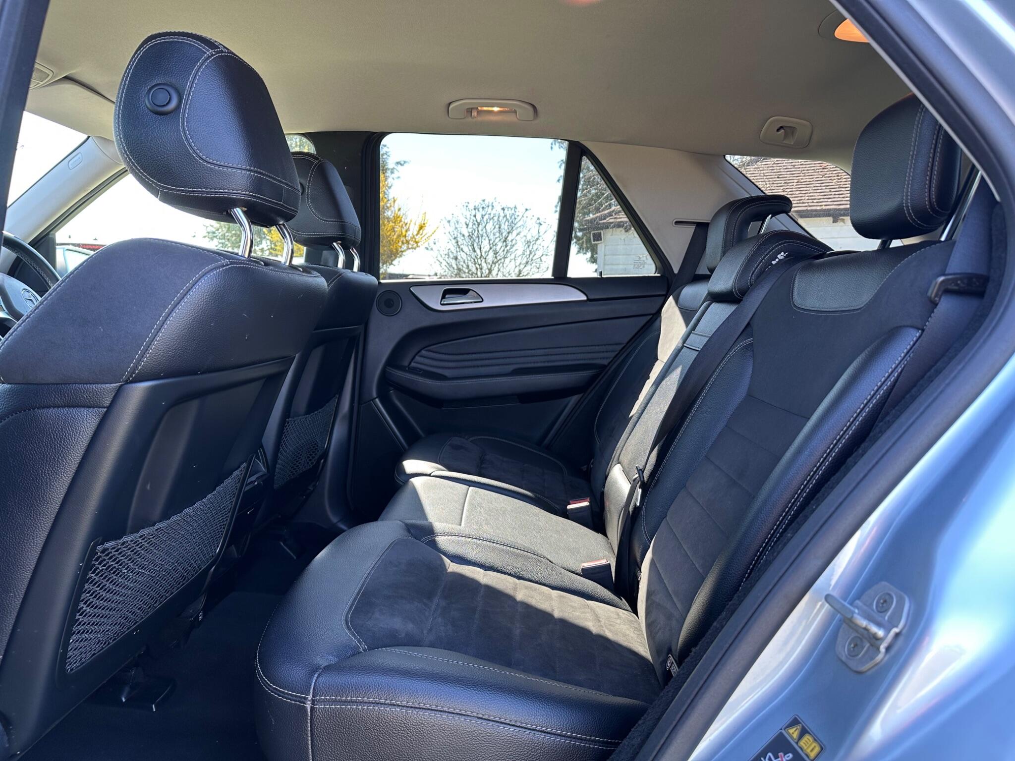 Mercedes-Benz M Class view 3