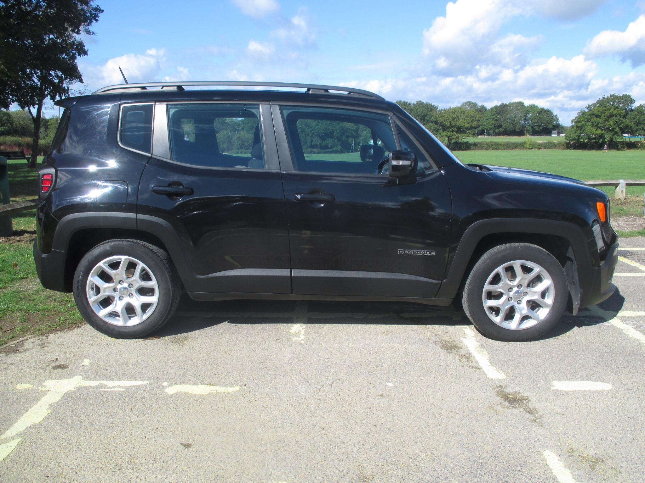 Jeep Renegade view 7