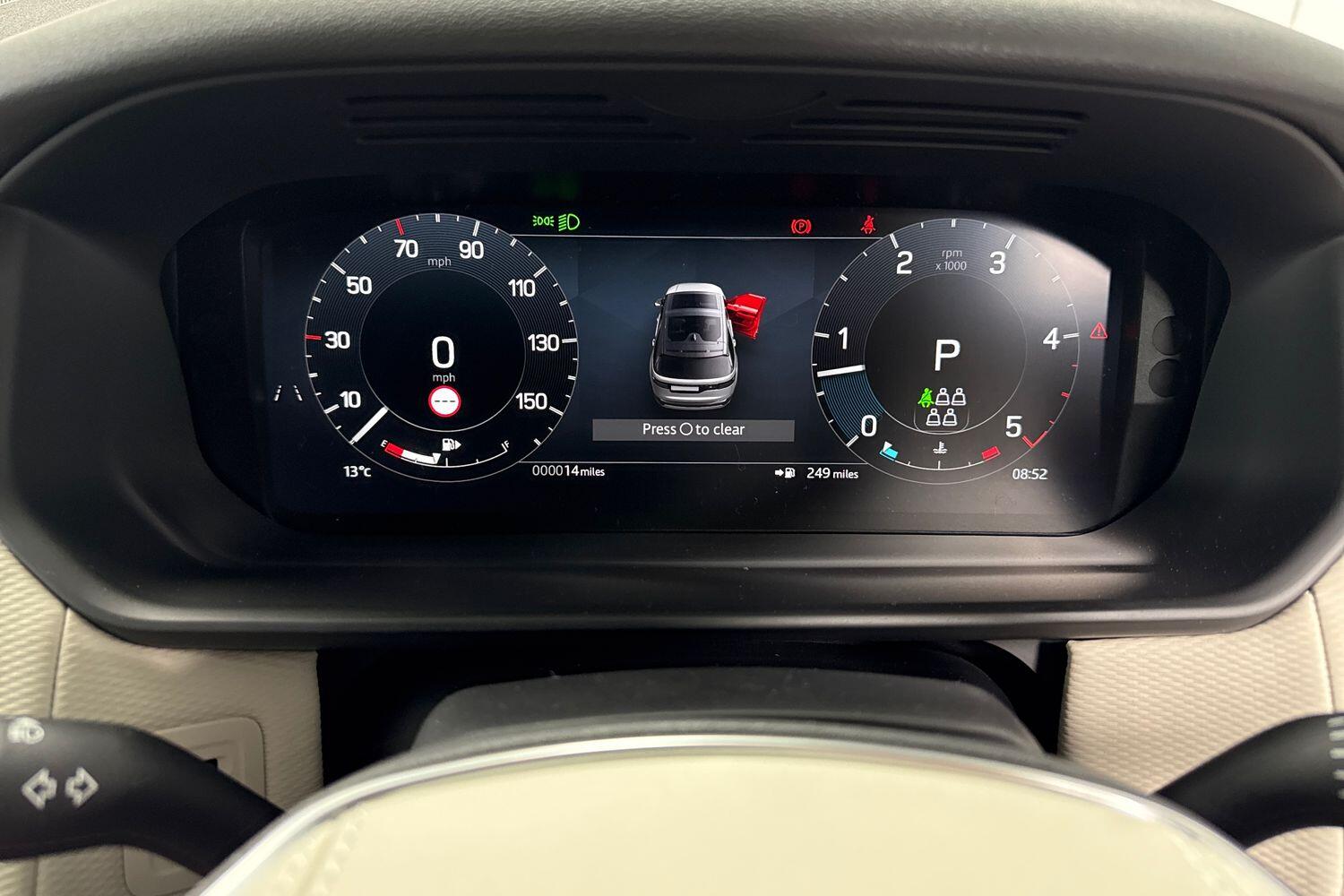 Land Rover Discovery view 10