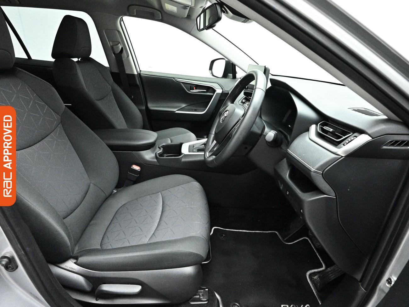 Toyota Rav4 view 12