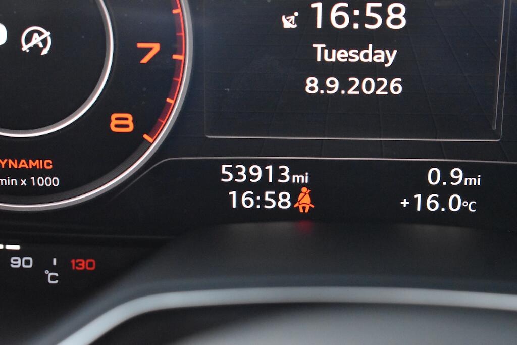 Audi TT view 40
