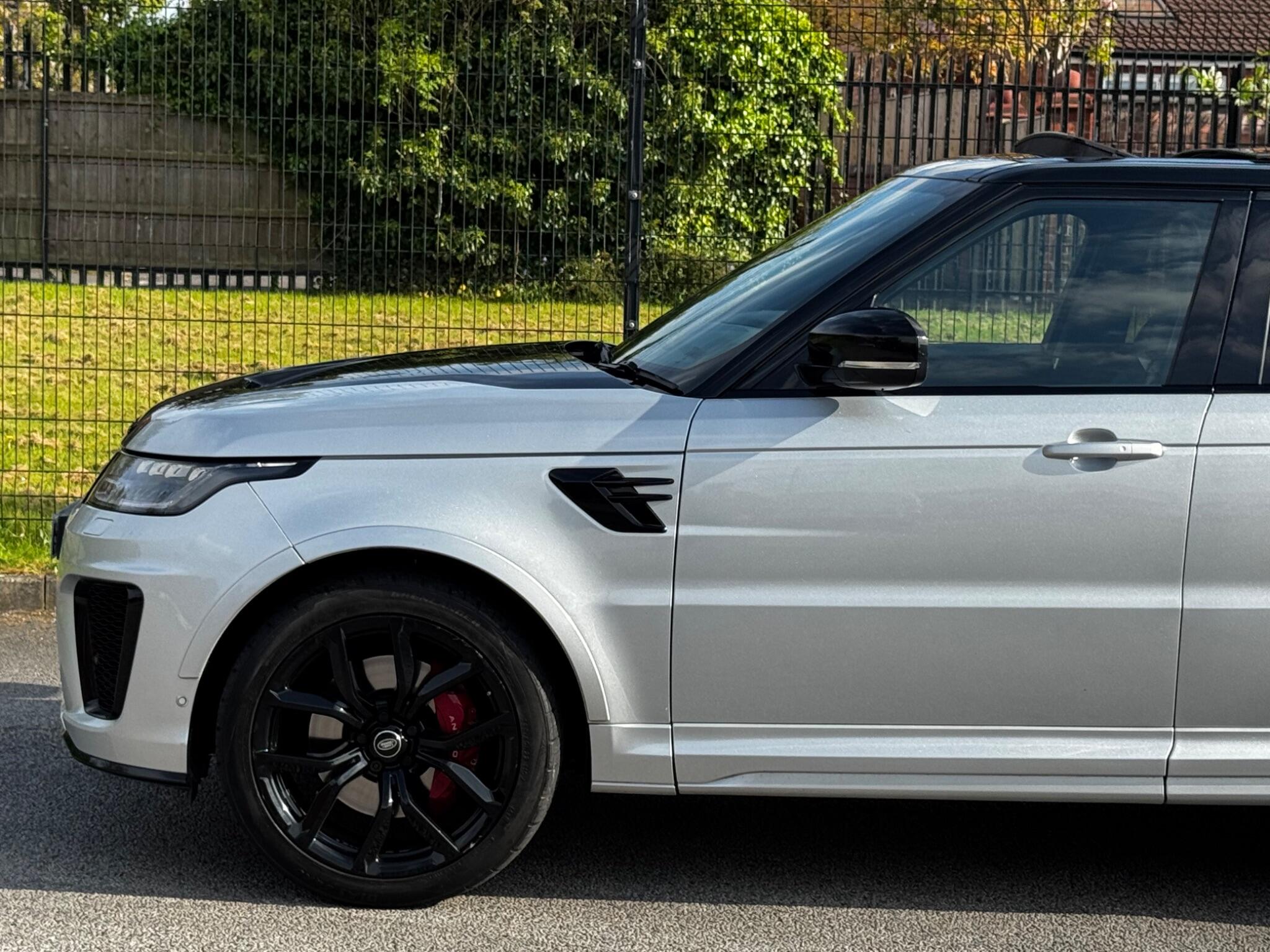 Land Rover Range Rover Sport view 12