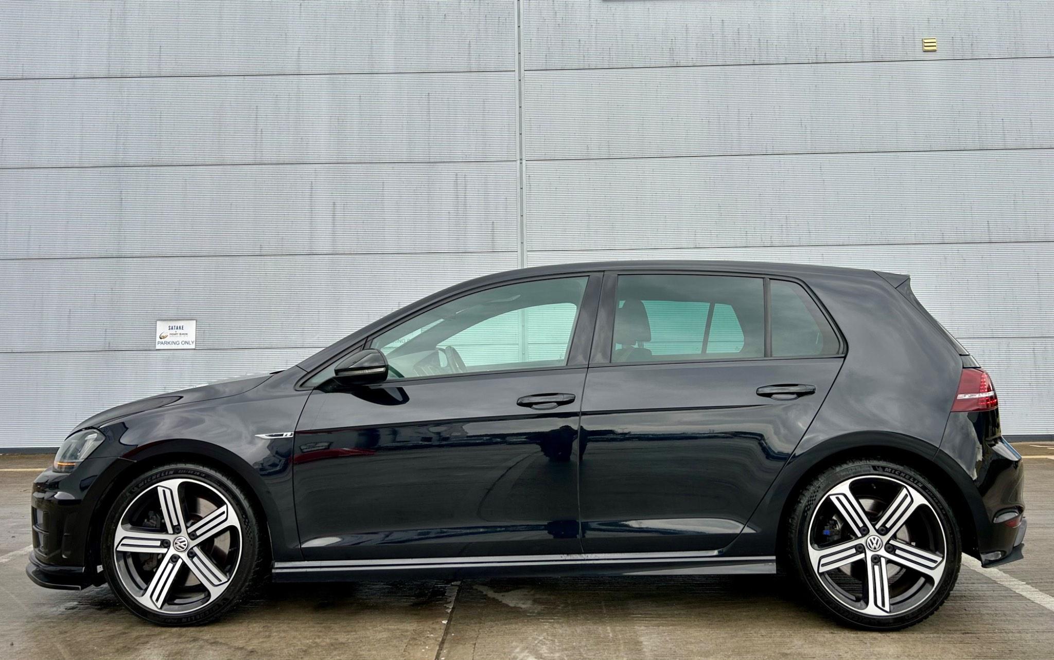 Volkswagen Golf view 6