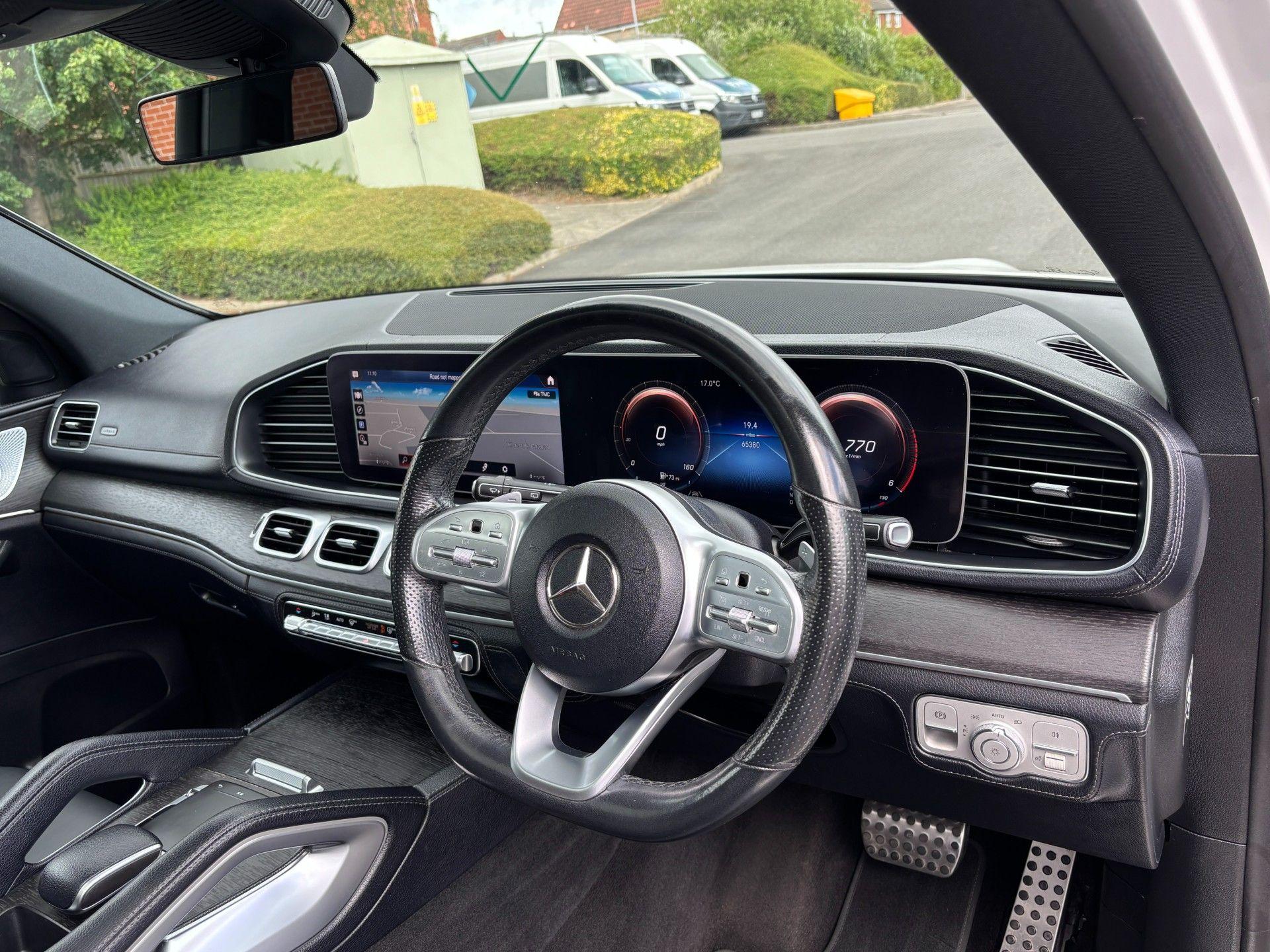 Mercedes-Benz Gle view 24