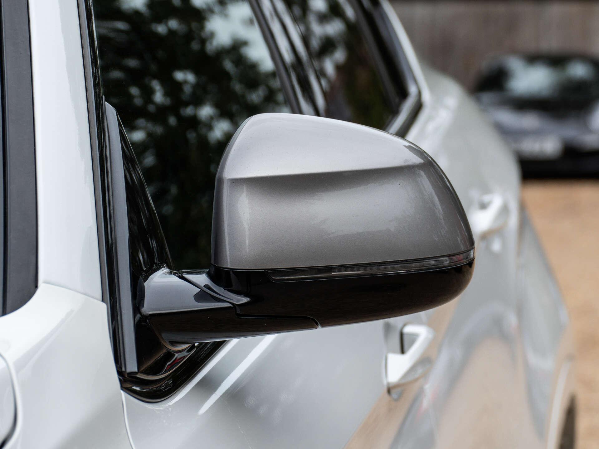 BMW X6 view 12