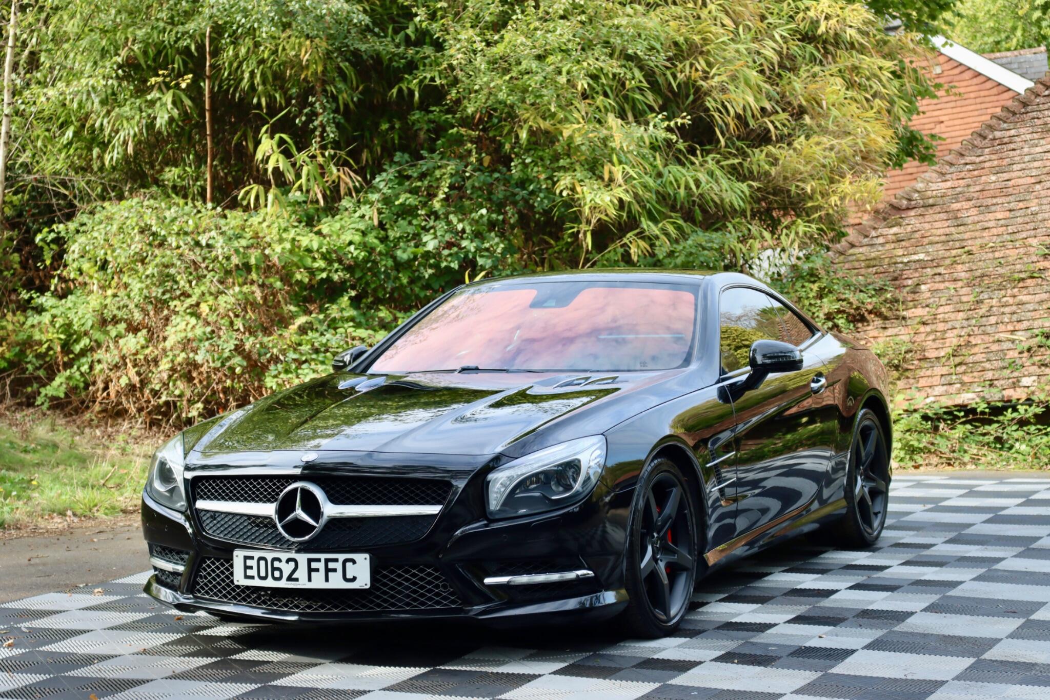 Mercedes-Benz SL view 27