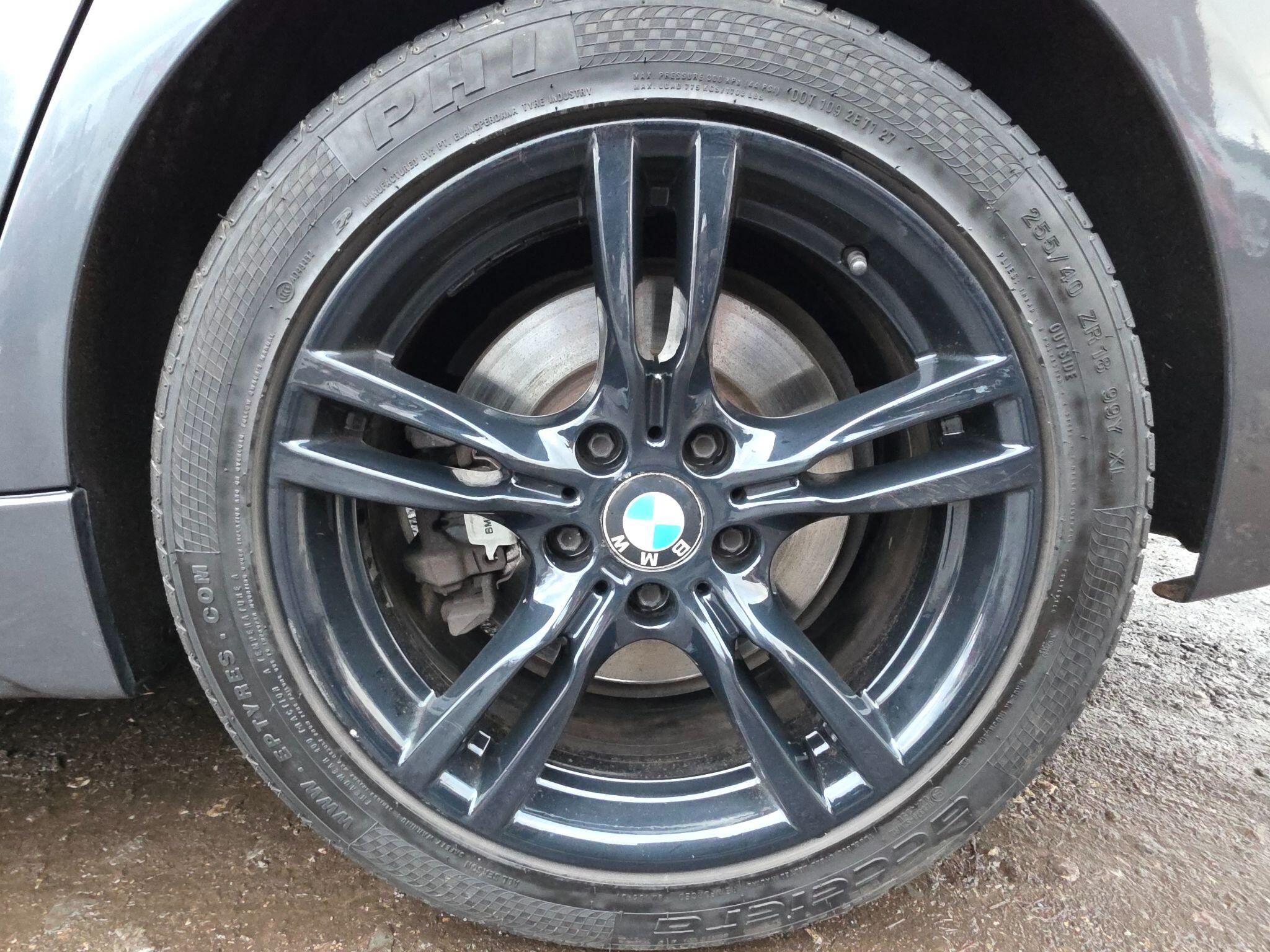 2013 BMW 3 Series image 42
