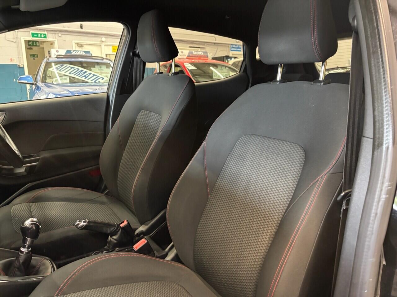 Ford Fiesta view 23