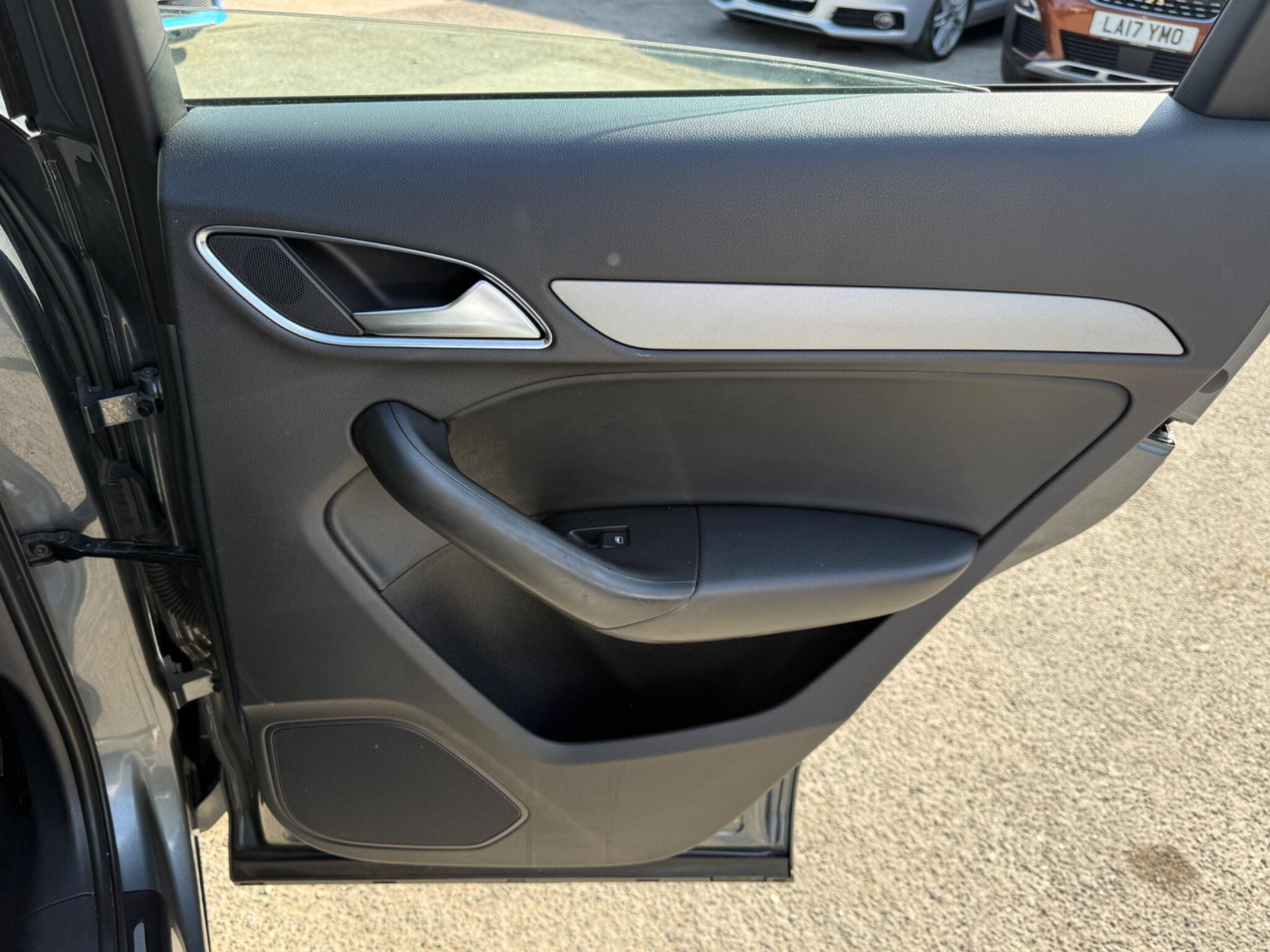 Audi Q3 - Image 42