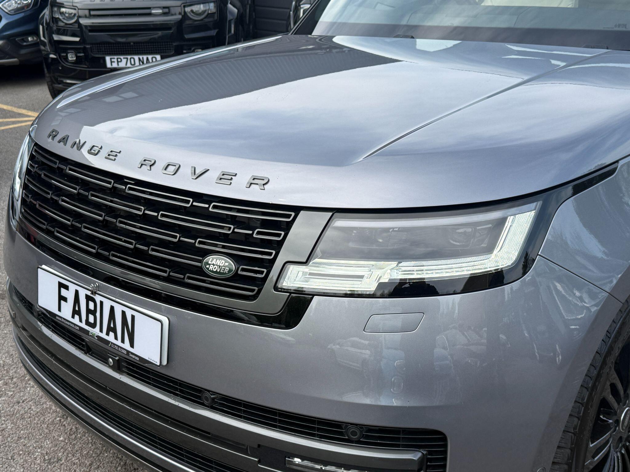 Land Rover Range Rover view 10