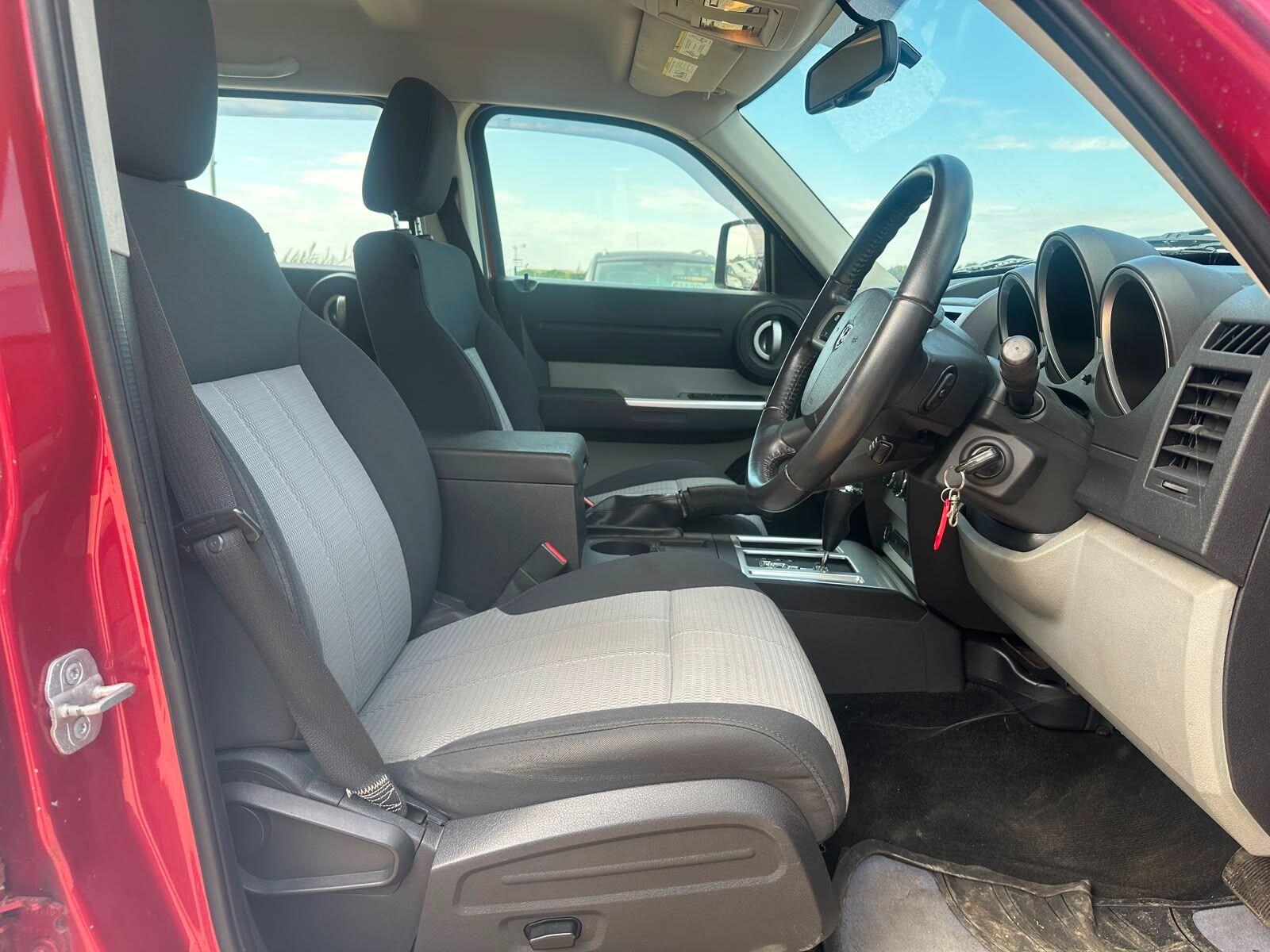 Dodge Nitro view 7