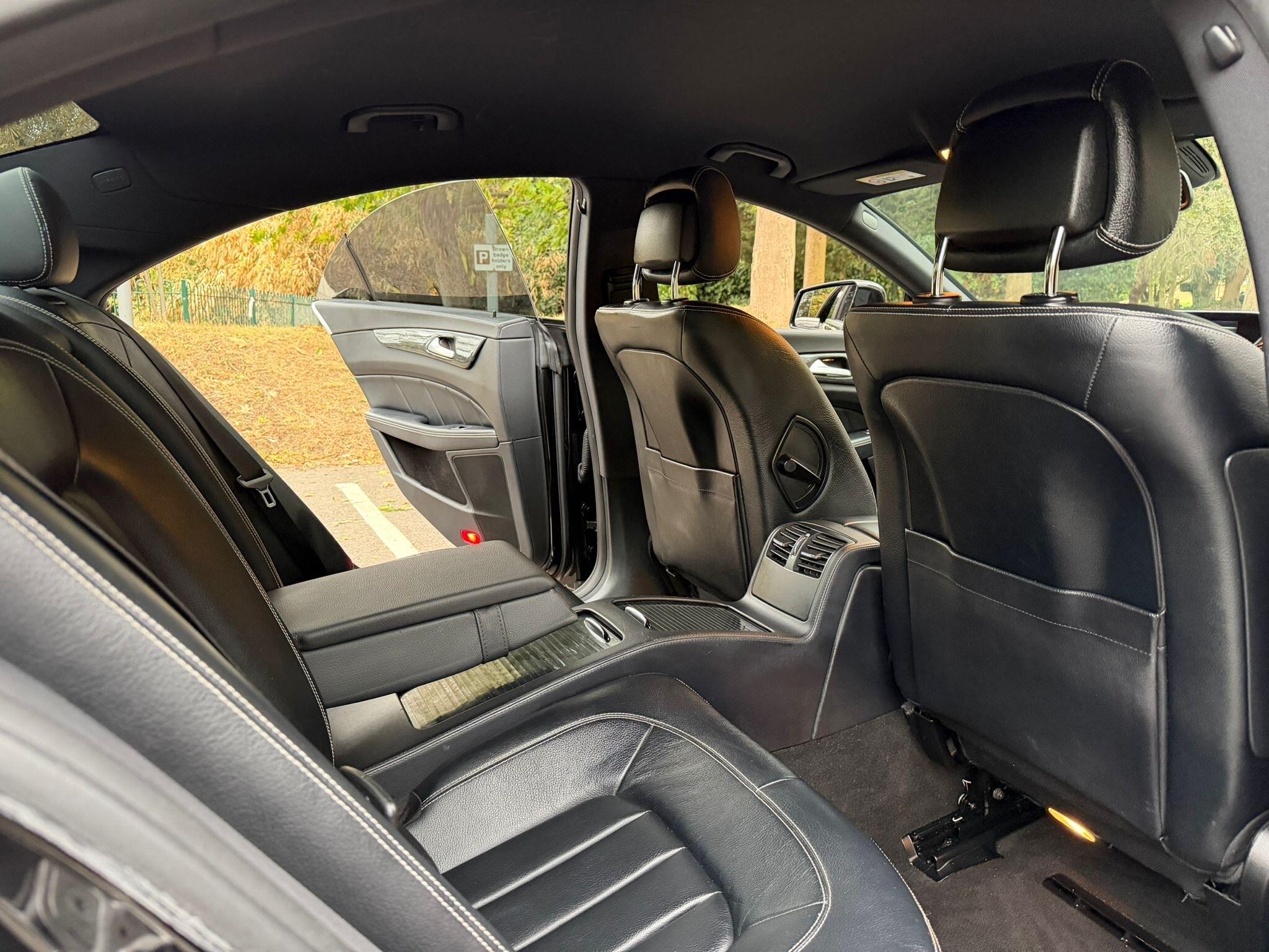 Mercedes-Benz CLS view 20
