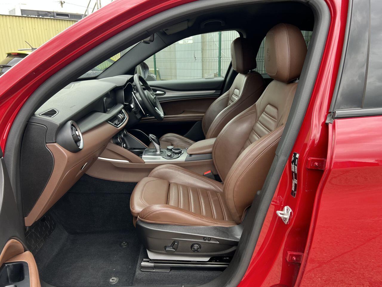 Alfa Romeo Stelvio view 25