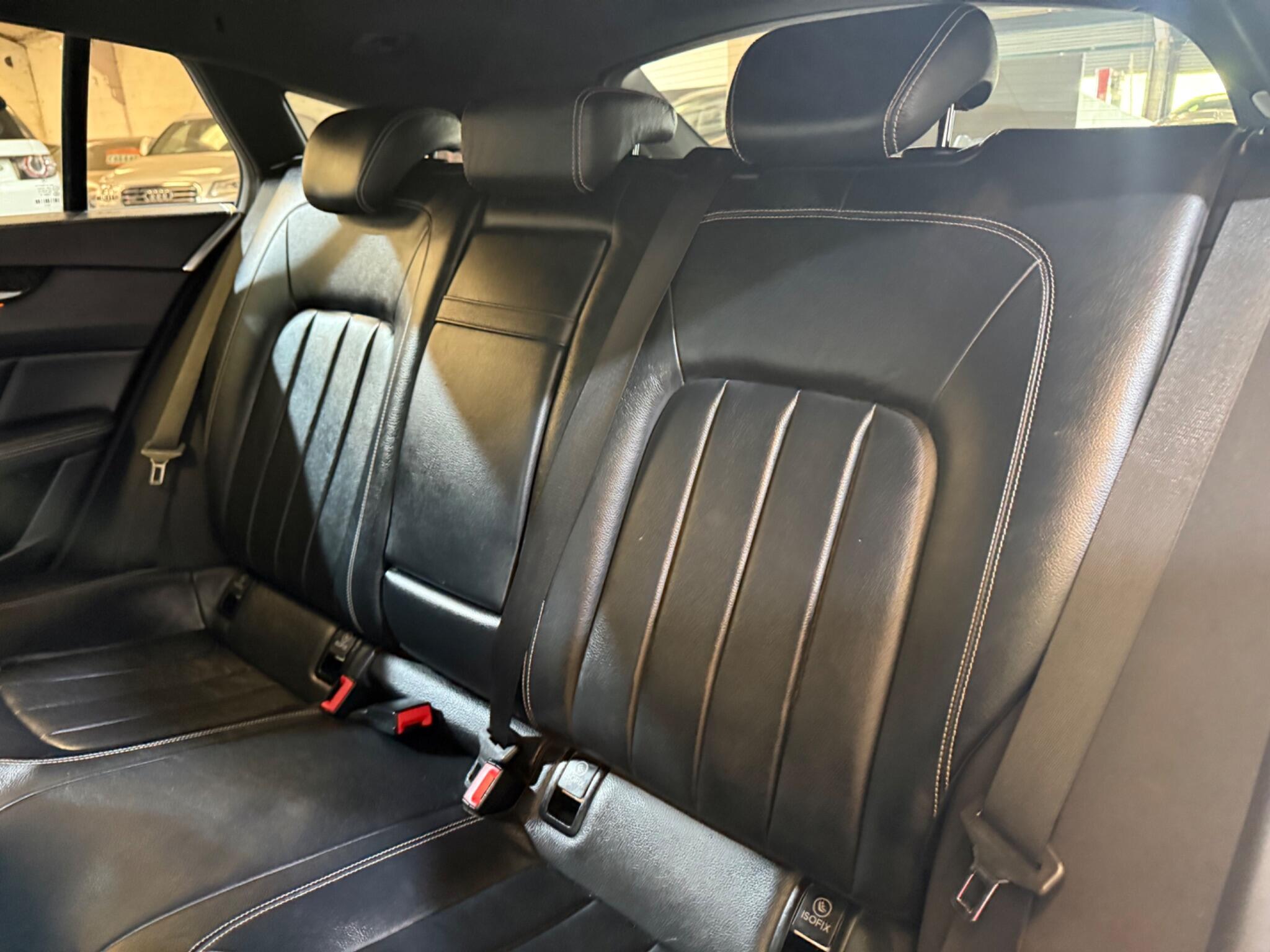 Mercedes-Benz CLS view 47