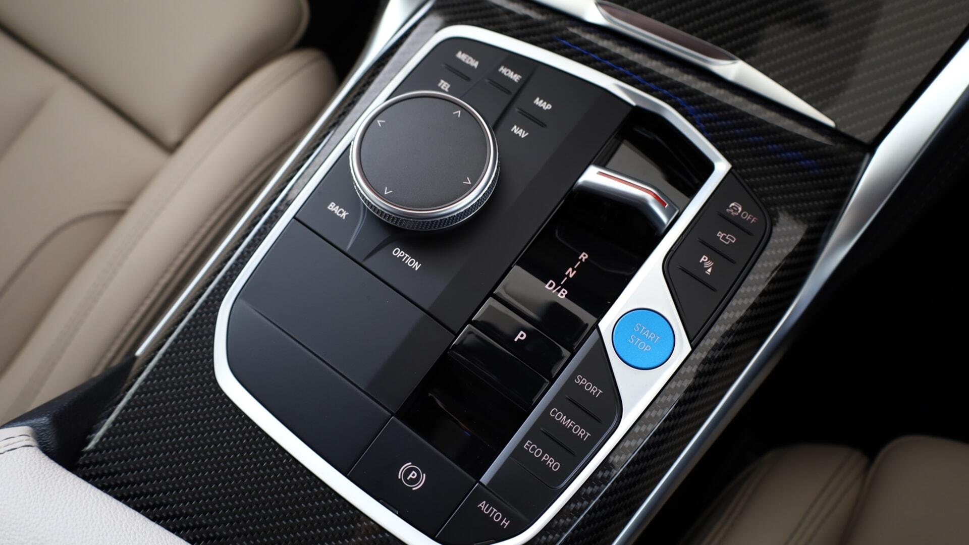 BMW i4 view 10