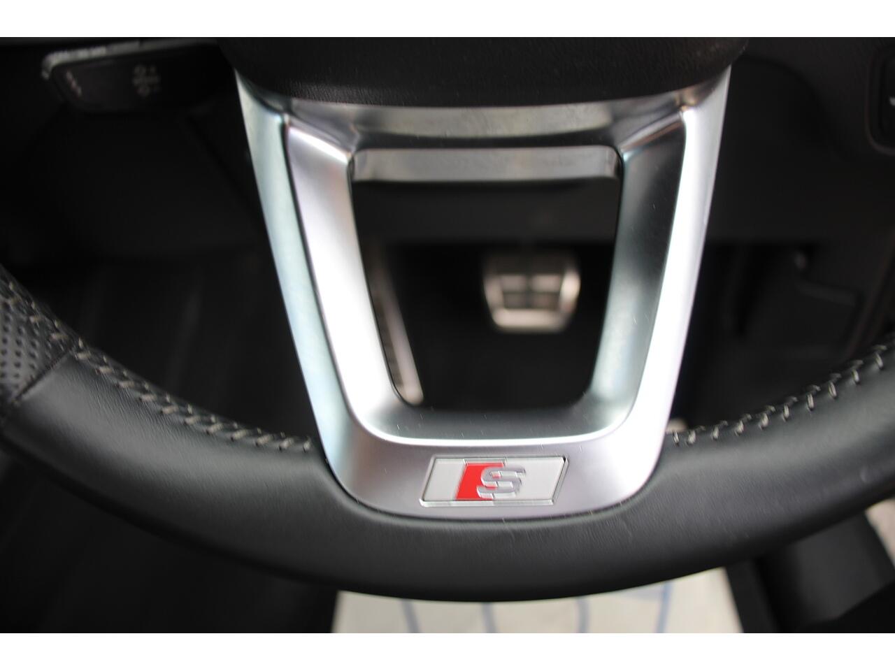 Audi Q5 view 33