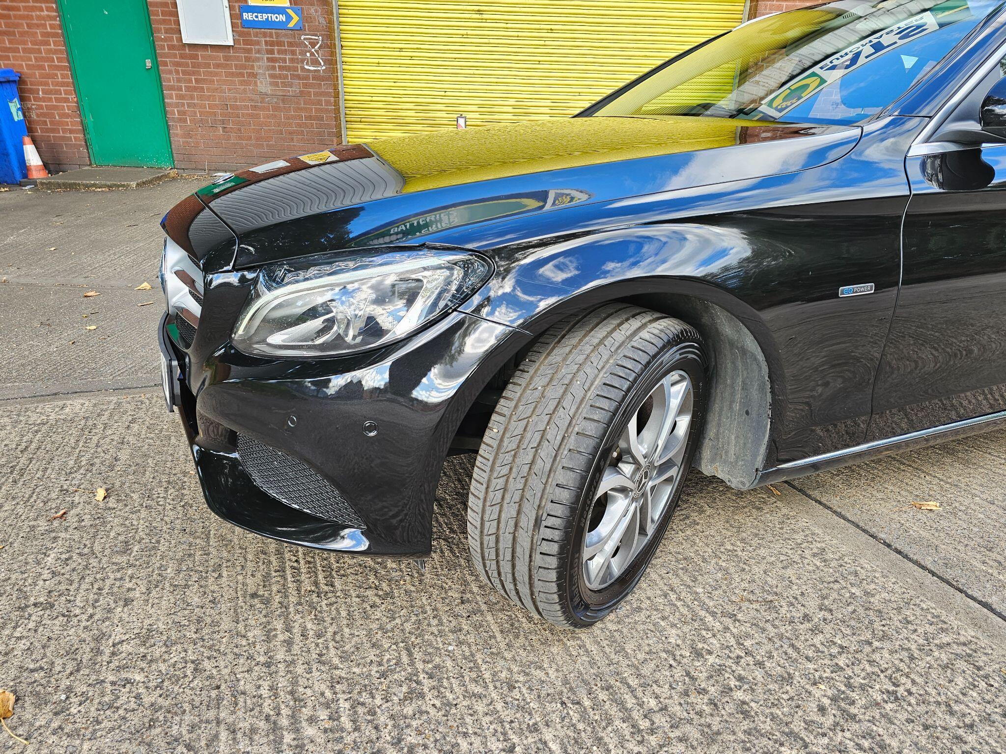 Mercedes-Benz C-Class view 30
