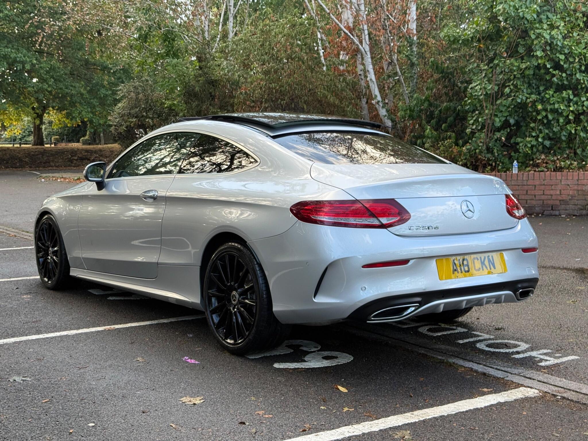 Mercedes-Benz C-Class view 5