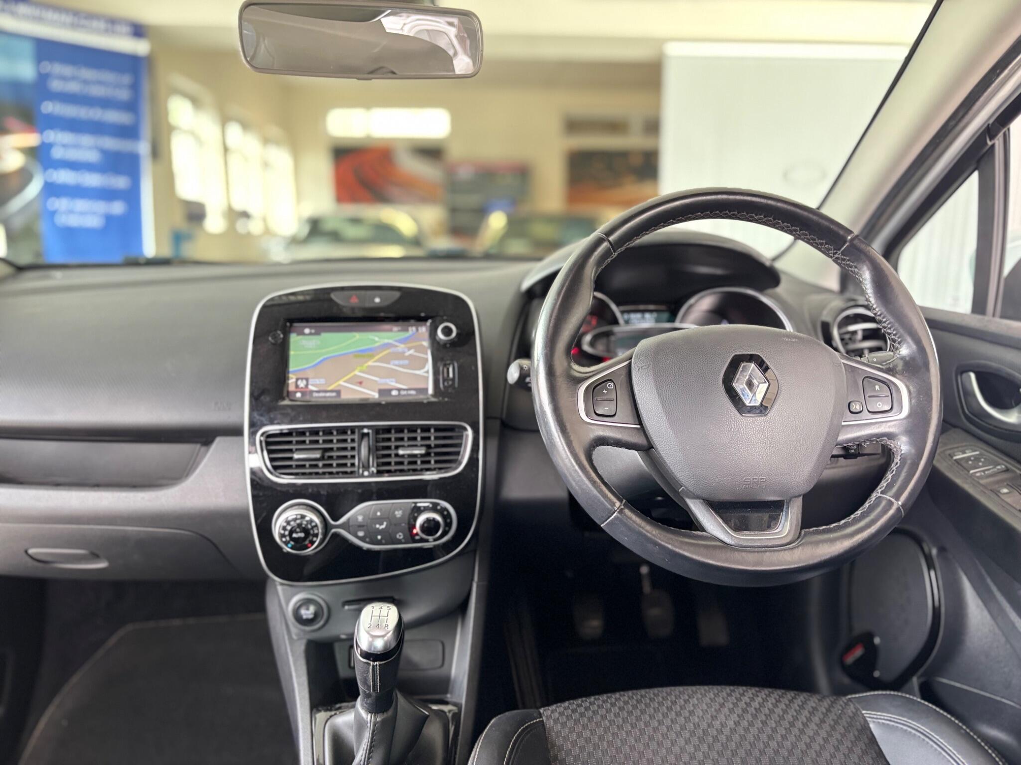Renault Clio view 10