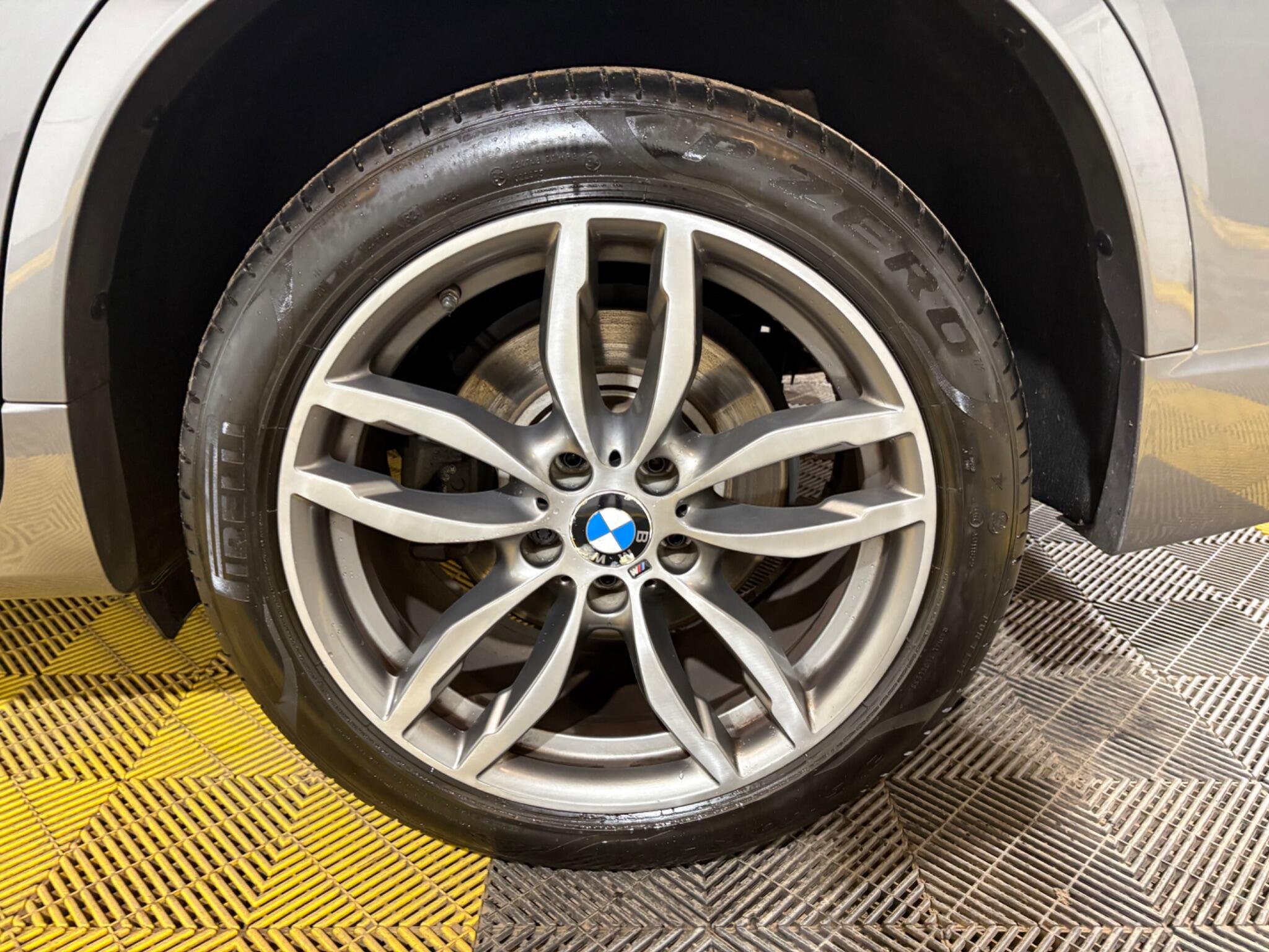 BMW X3 view 42