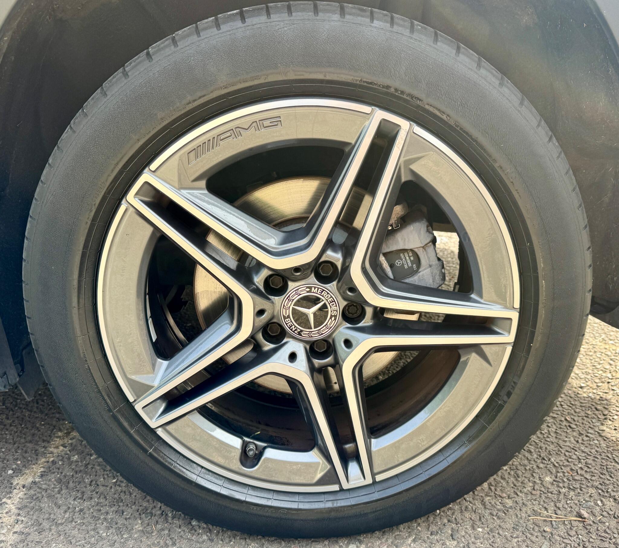 Mercedes-Benz GLB view 53