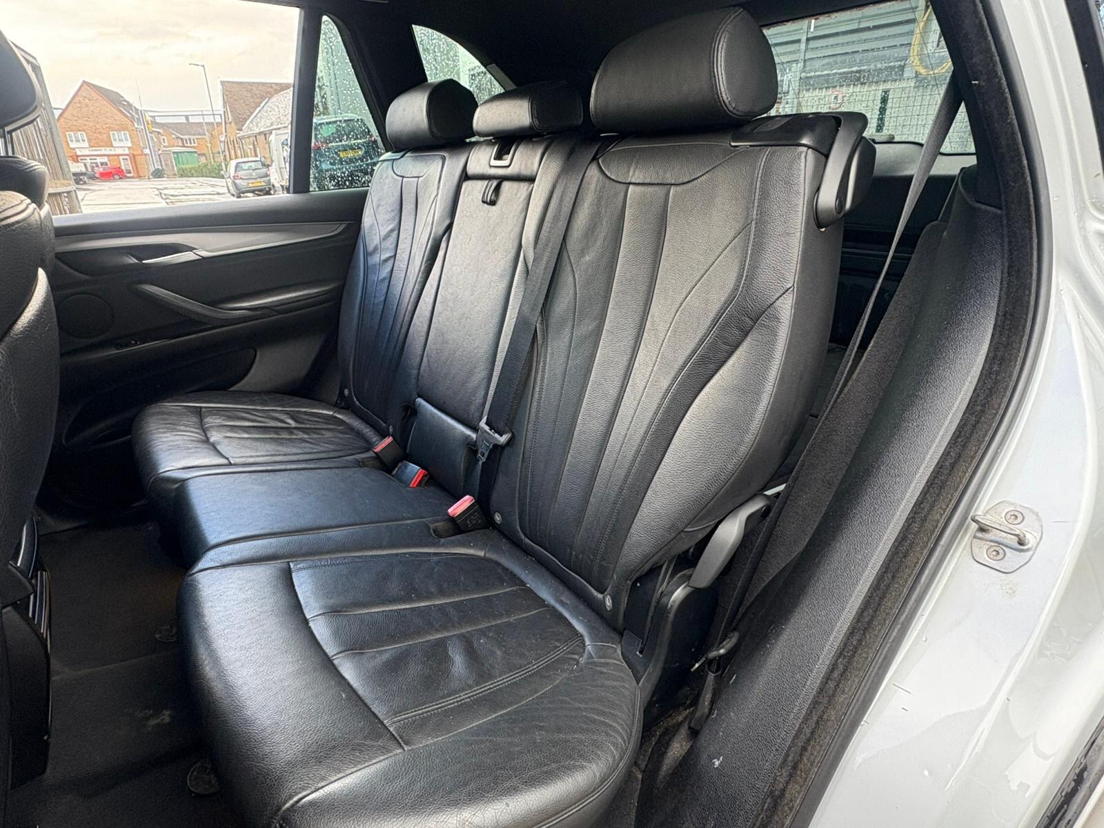 BMW X5 view 16