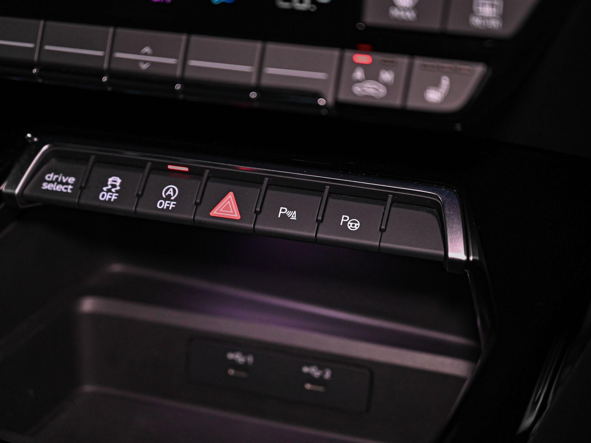 Audi RS3 view 19
