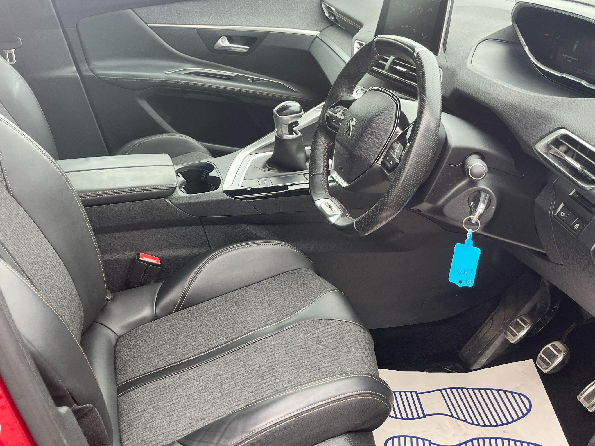 Peugeot 3008 view 18