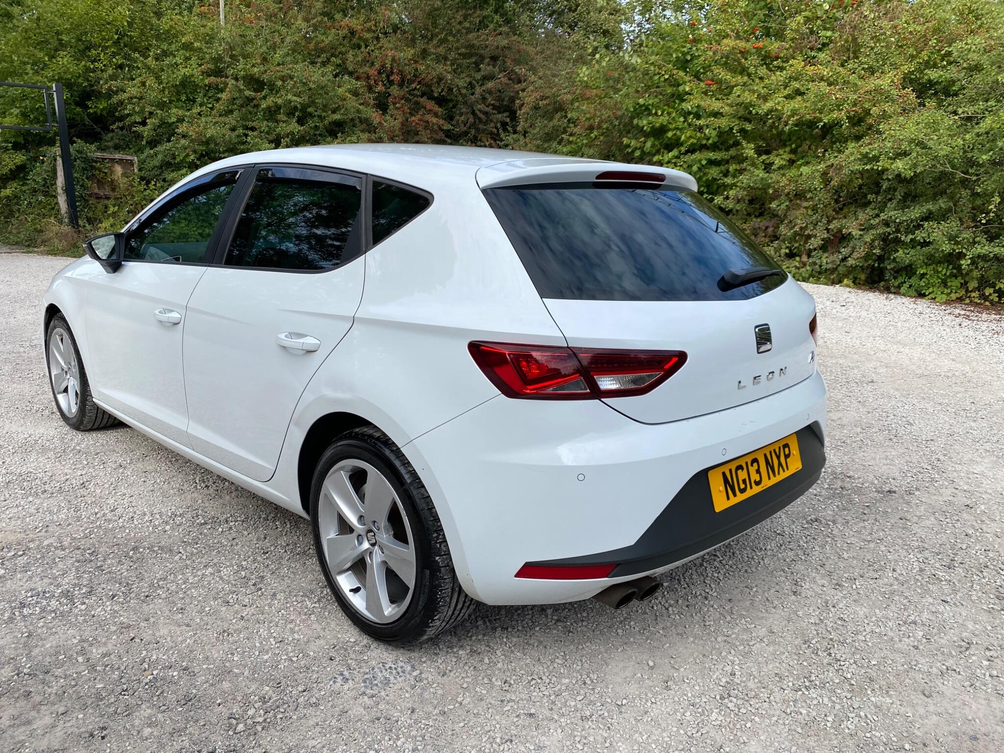 Seat Leon Leon view 5
