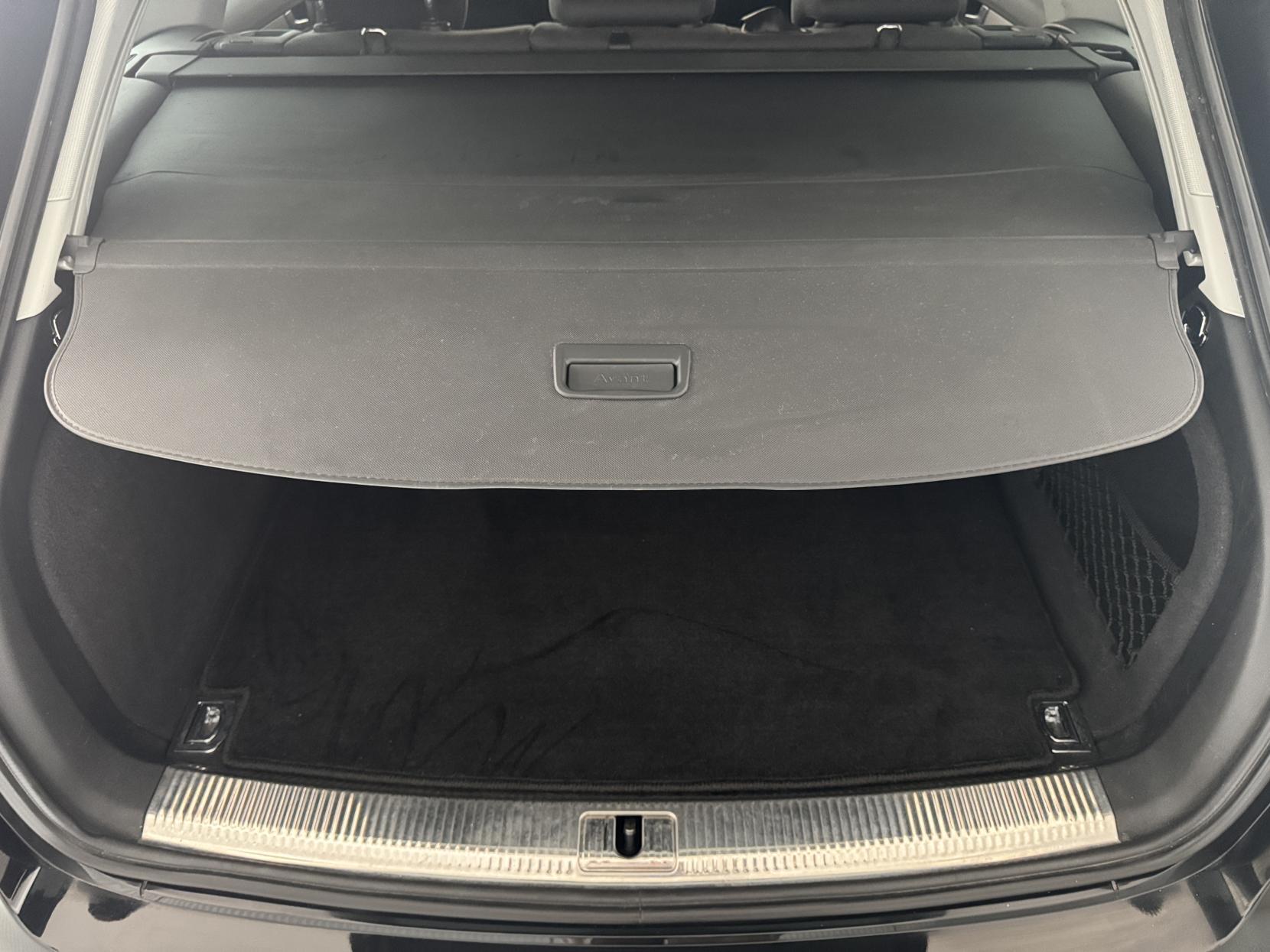 Audi A4 Avant view 68