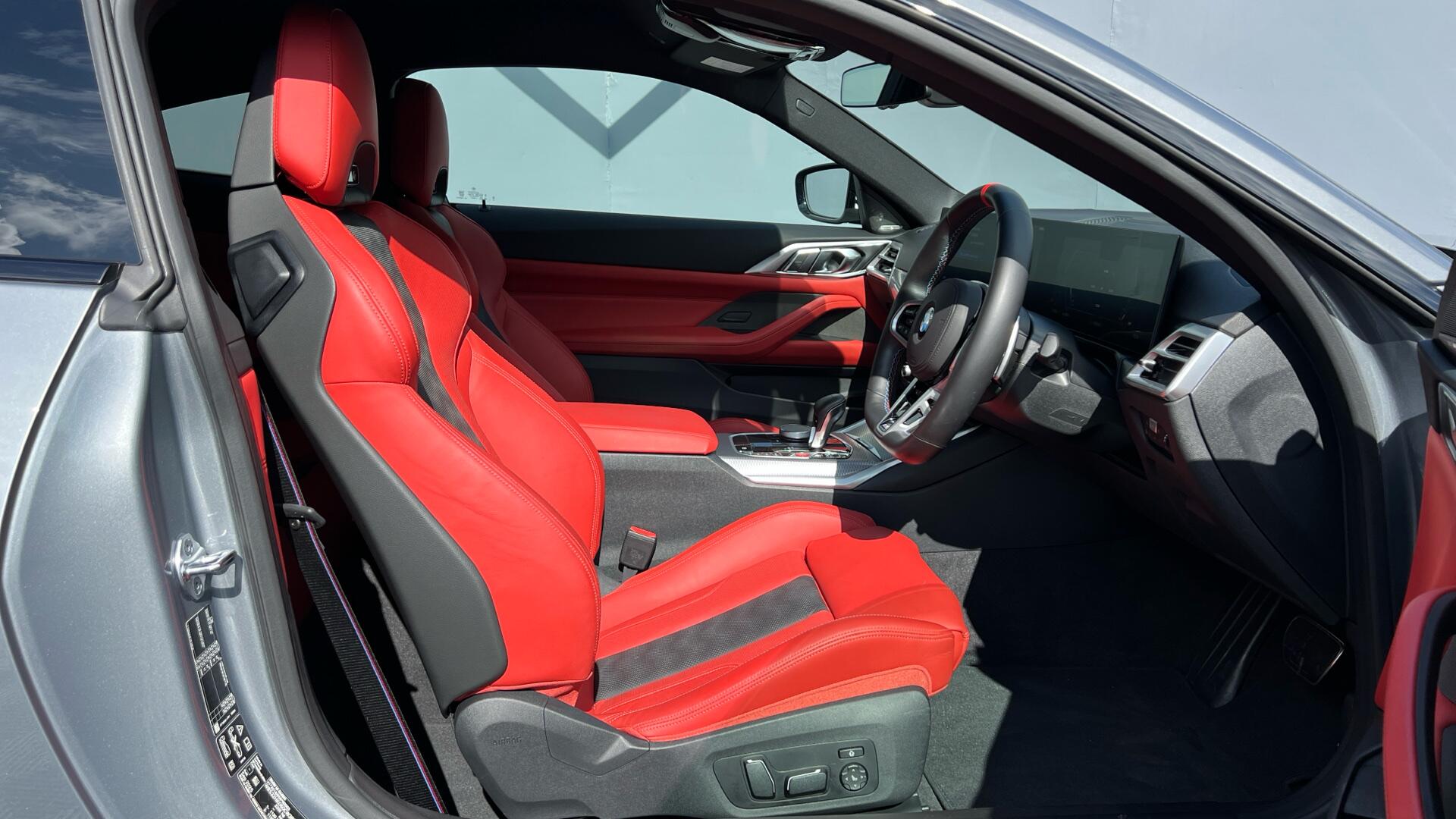 BMW M4 view 11
