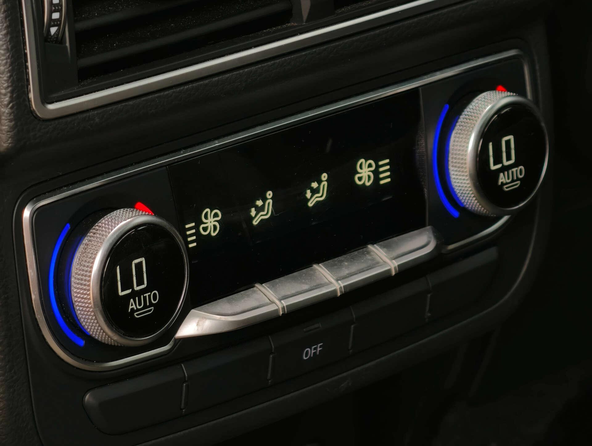 Audi Q7 view 25