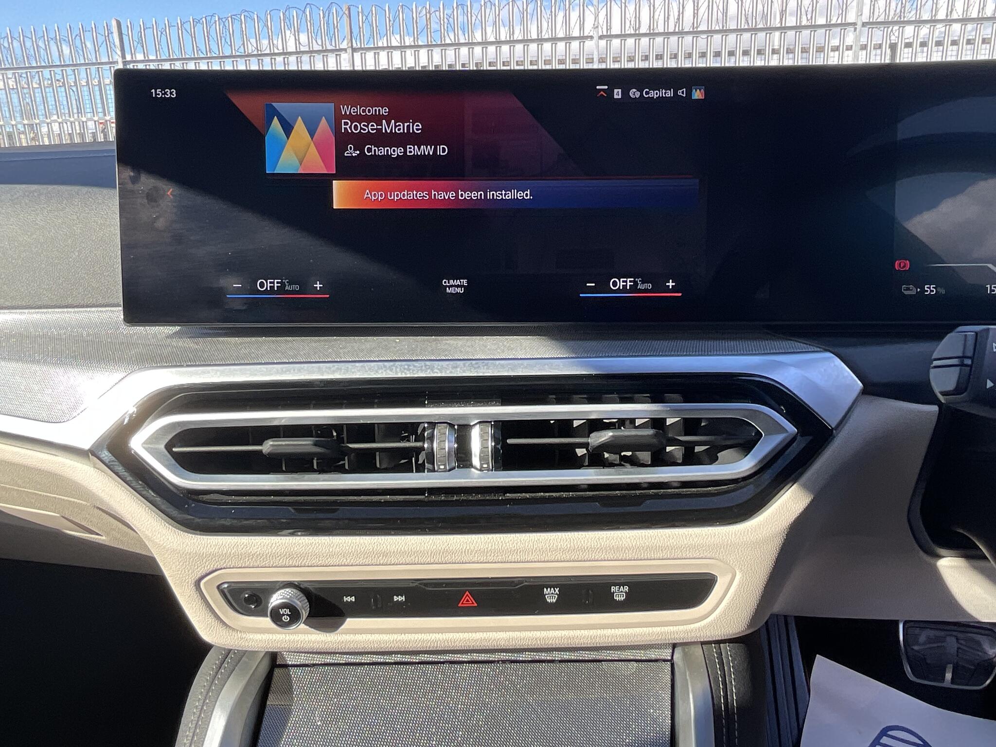 BMW I4 view 24