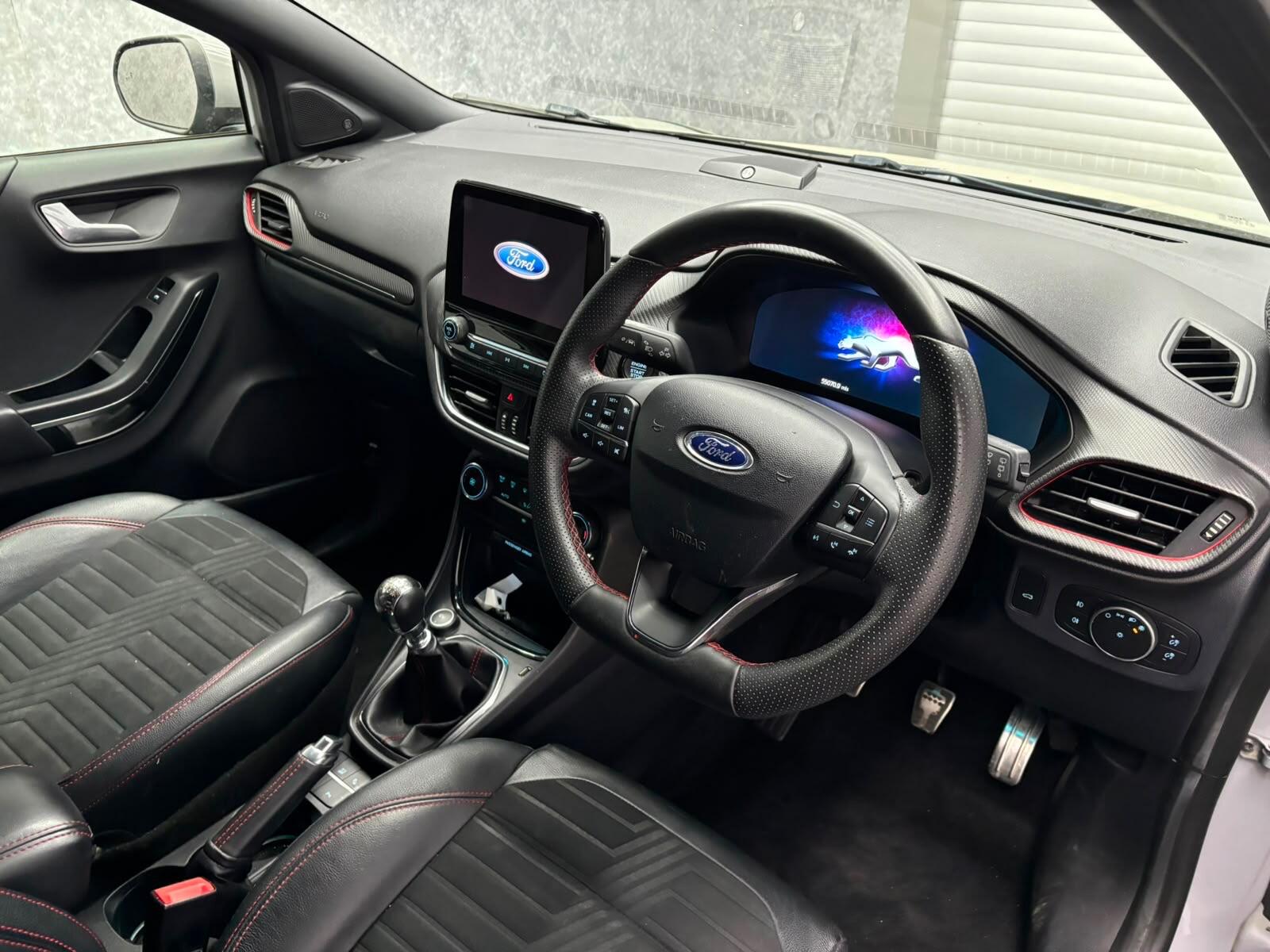 Ford Puma view 3