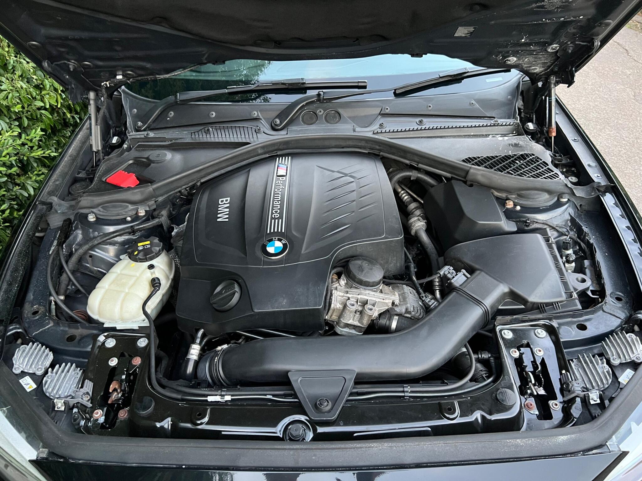 BMW 2 Series view 33