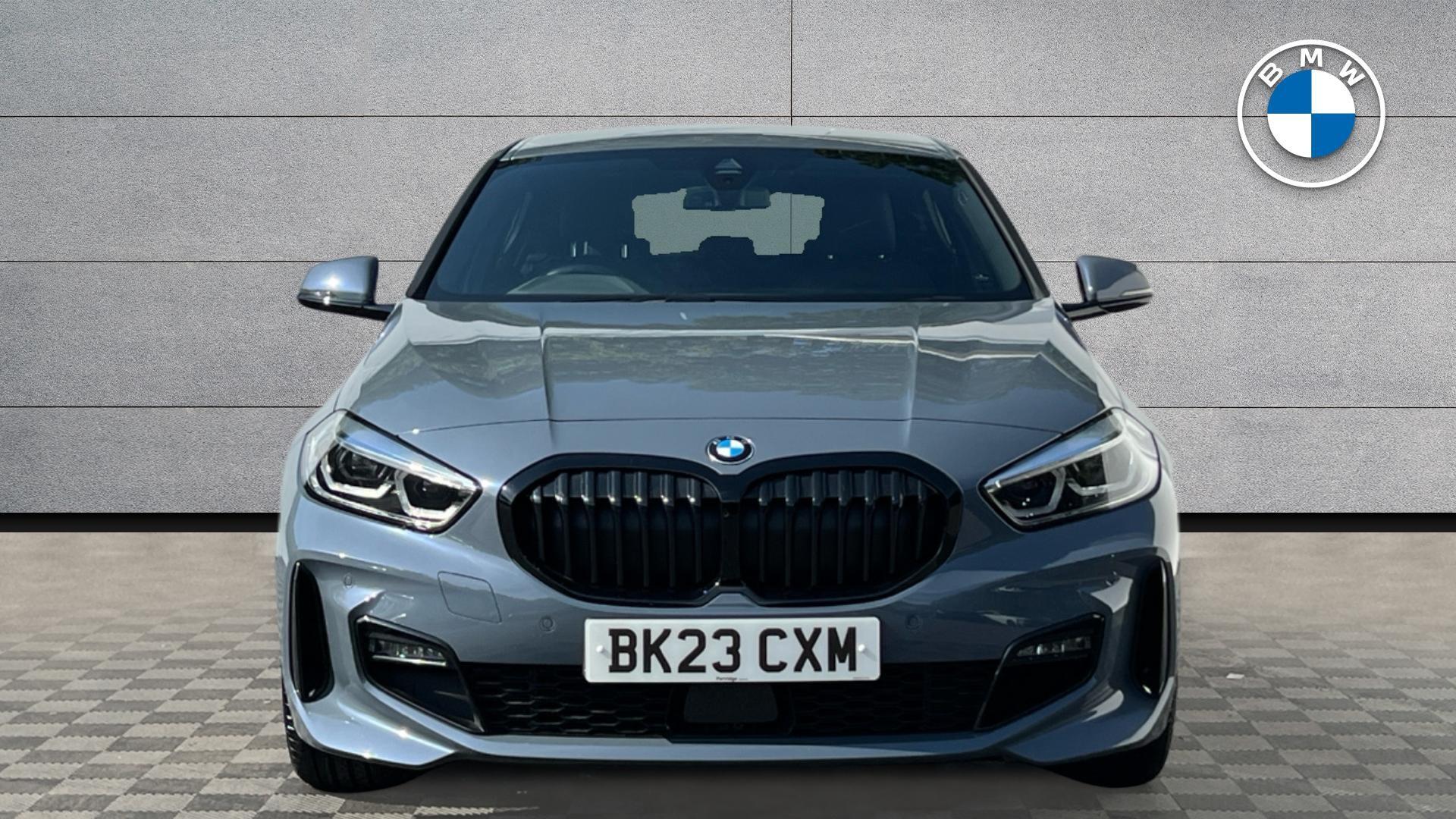 BMW 1 Series view 16