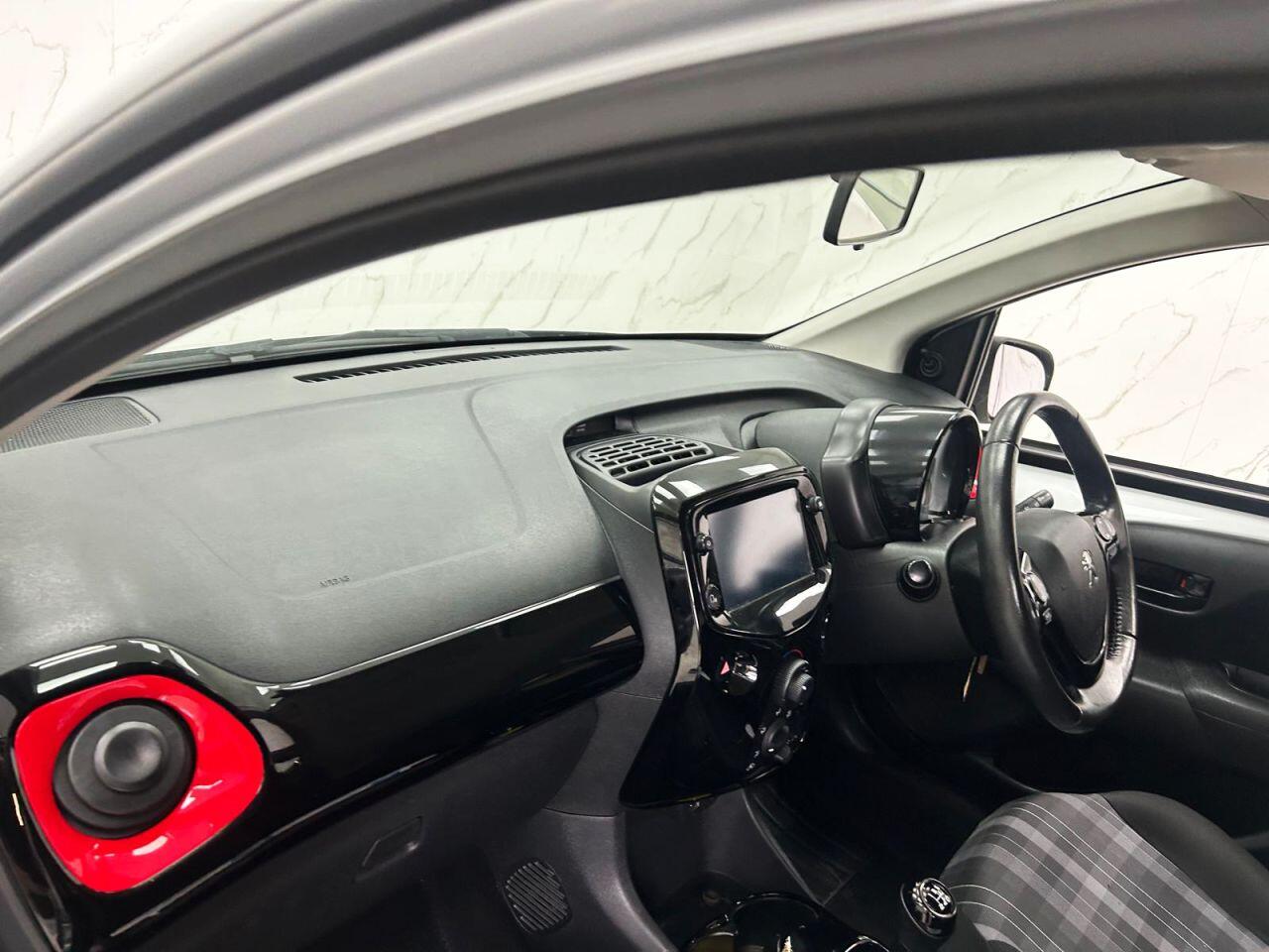 Peugeot 108 view 14