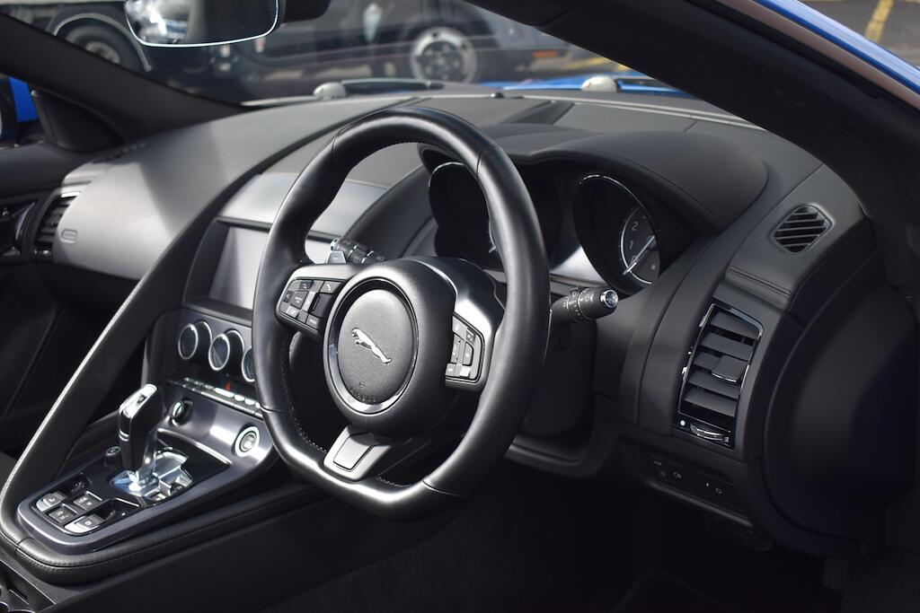 Jaguar F-Type view 26