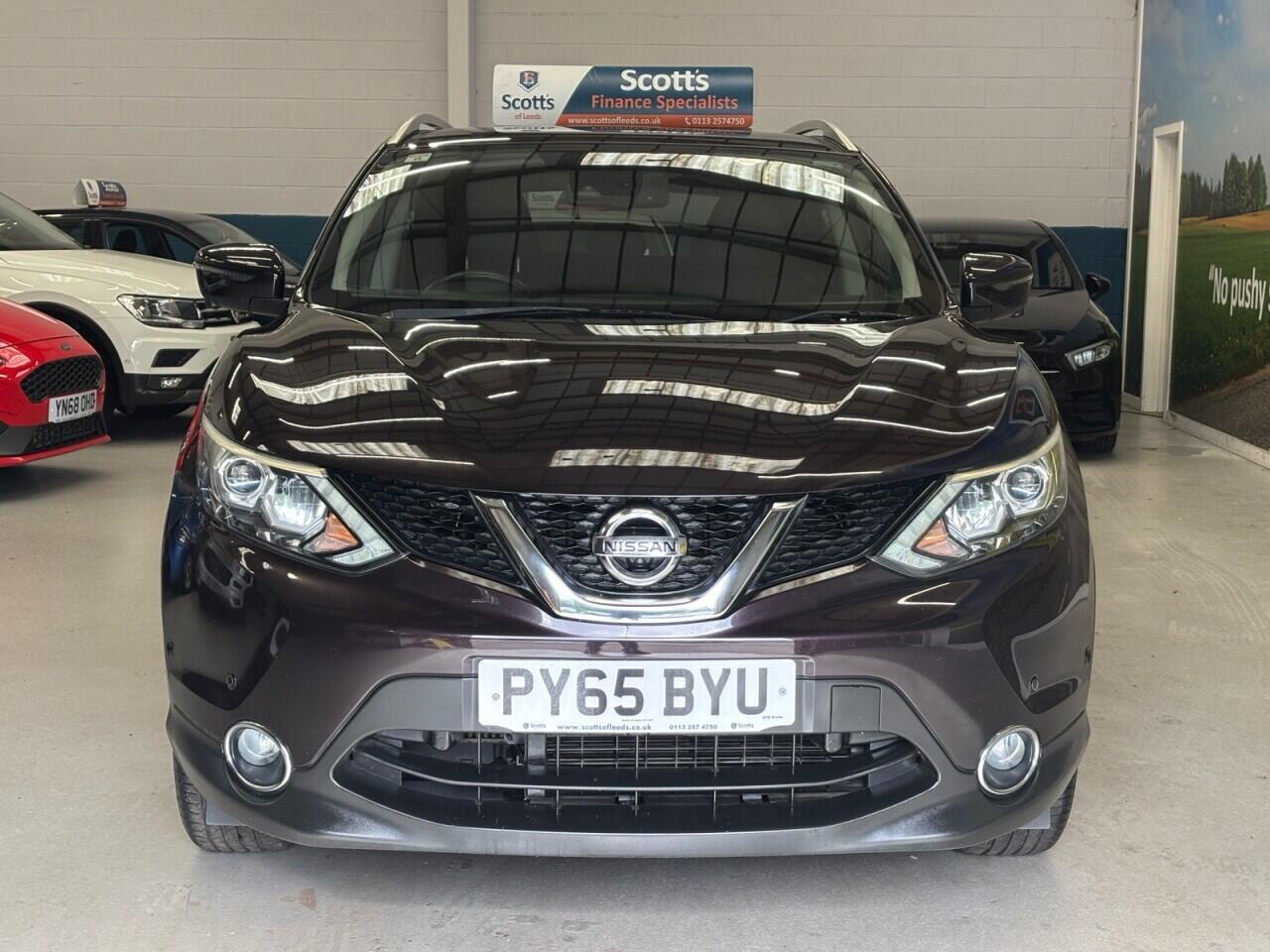 Nissan Qashqai view 2